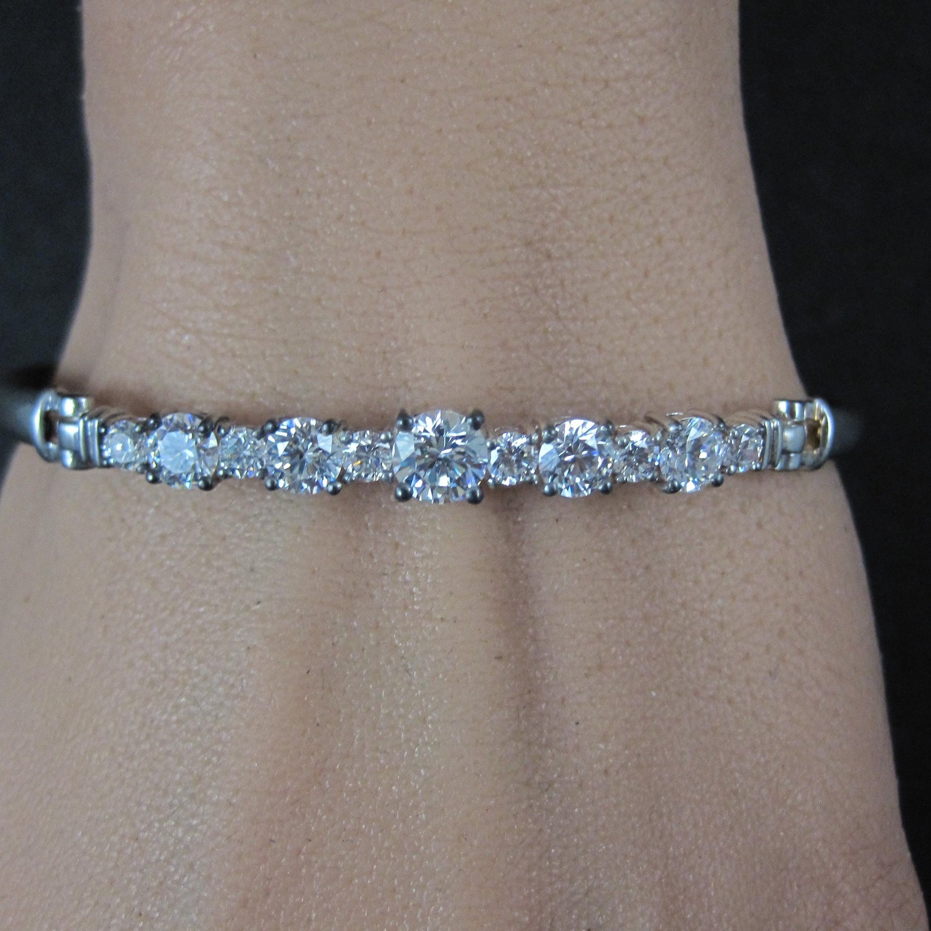 Sterling Silver Cubic Zirconia Bangle Bracelet 7 Inches
