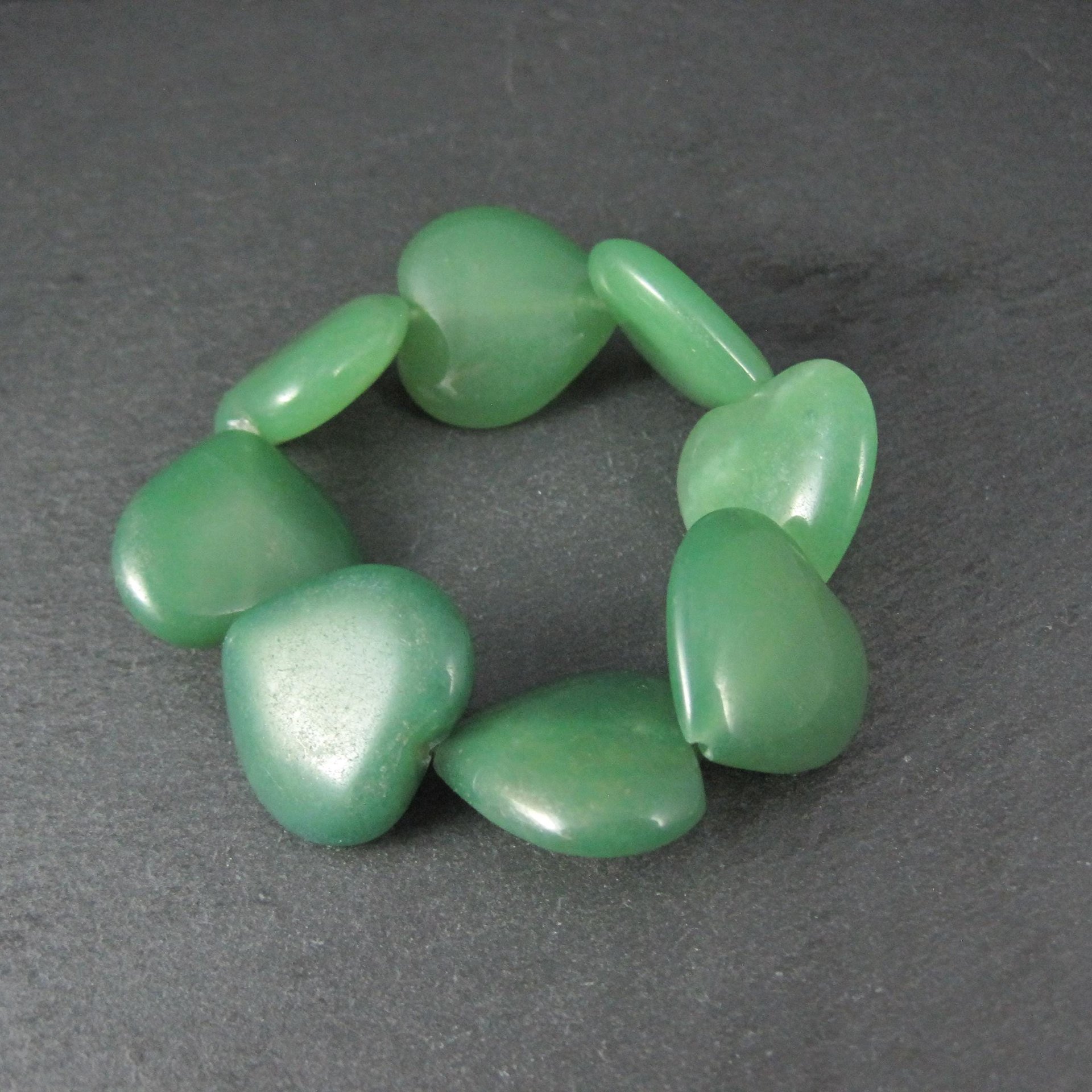 Lot of 8 Jadeite Jade Heart Beads 24mm