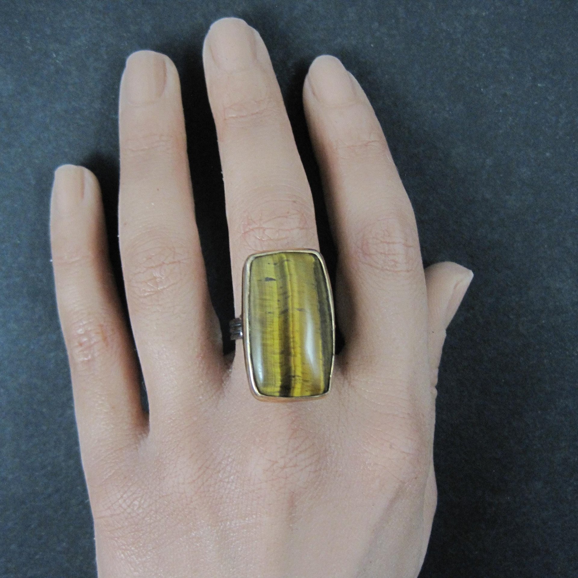 Large Vintage Sterling Tigers Eye Ring Size 7.5