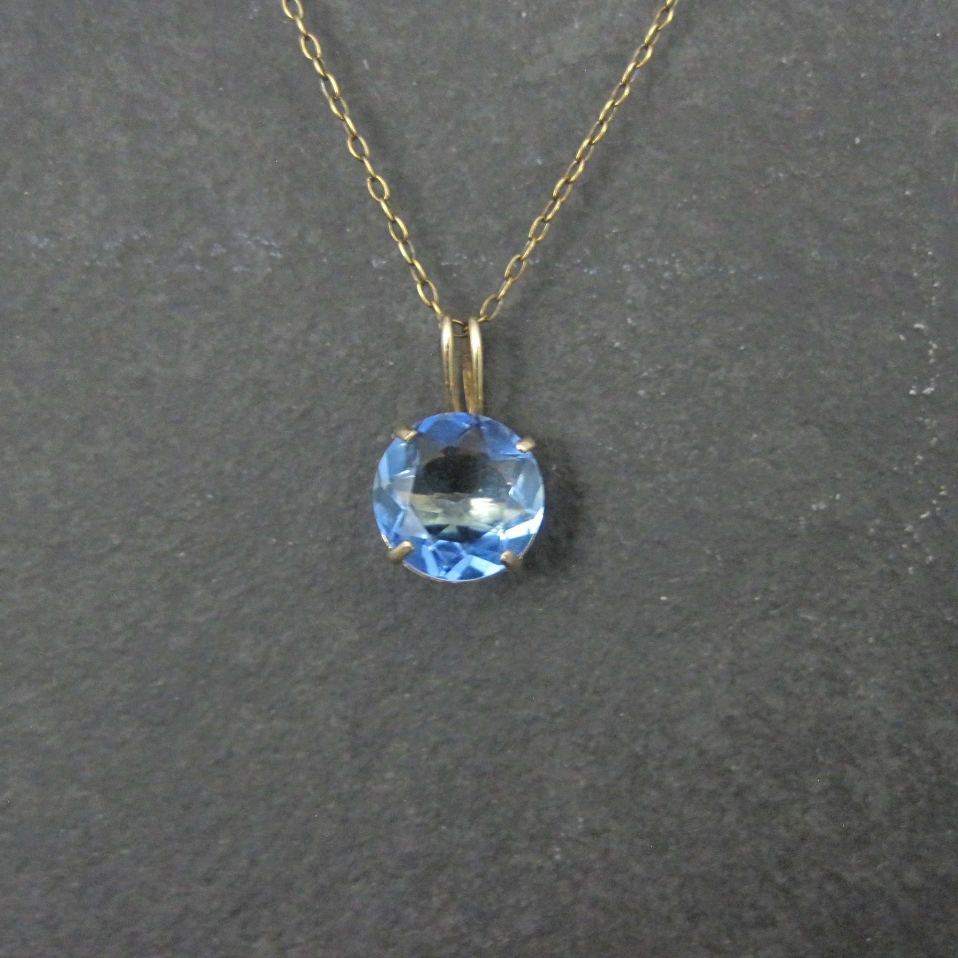 14K Blue Tourmaline Solitaire Pendant Necklace 2003 Vintage