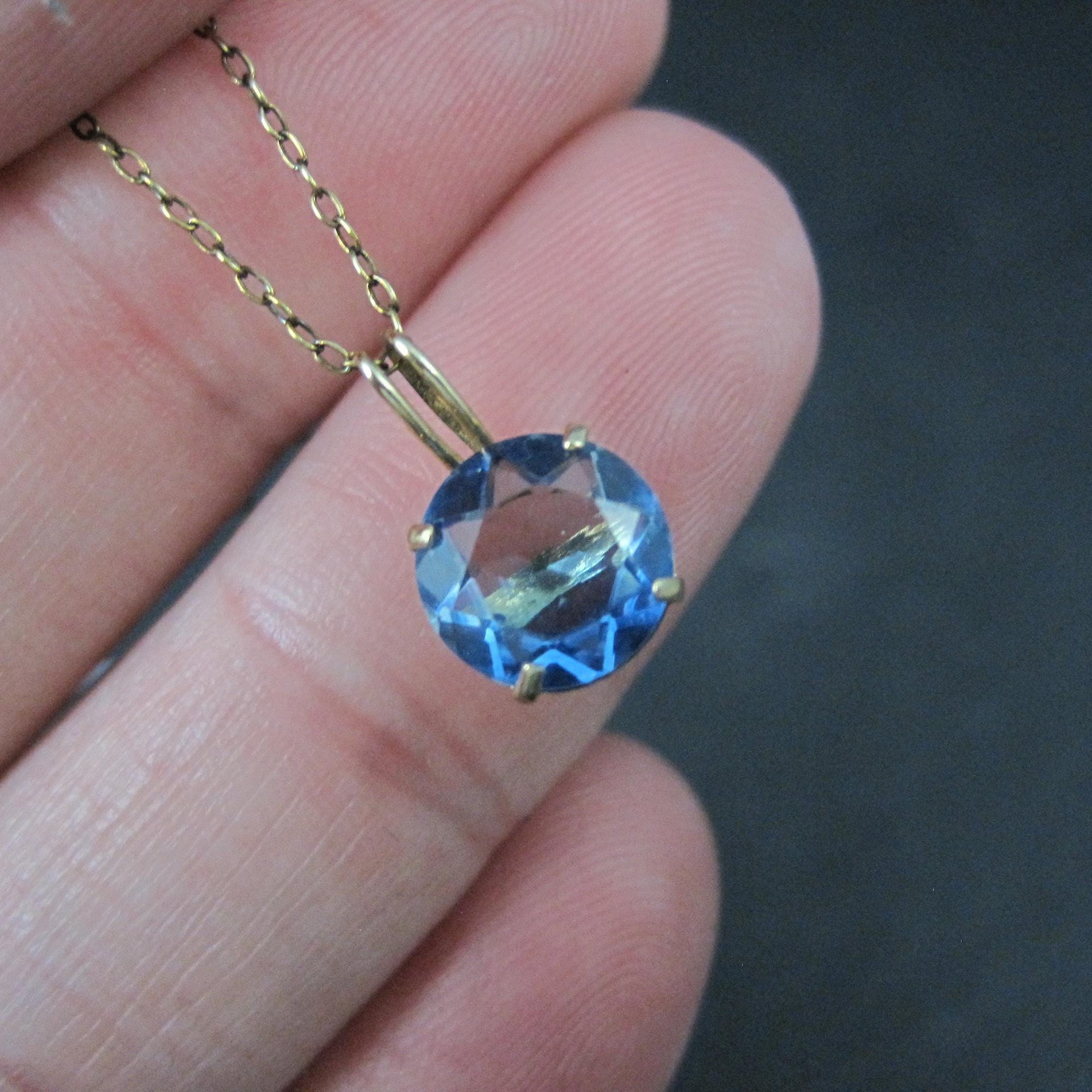 14K Blue Tourmaline Solitaire Pendant Necklace 2003 Vintage