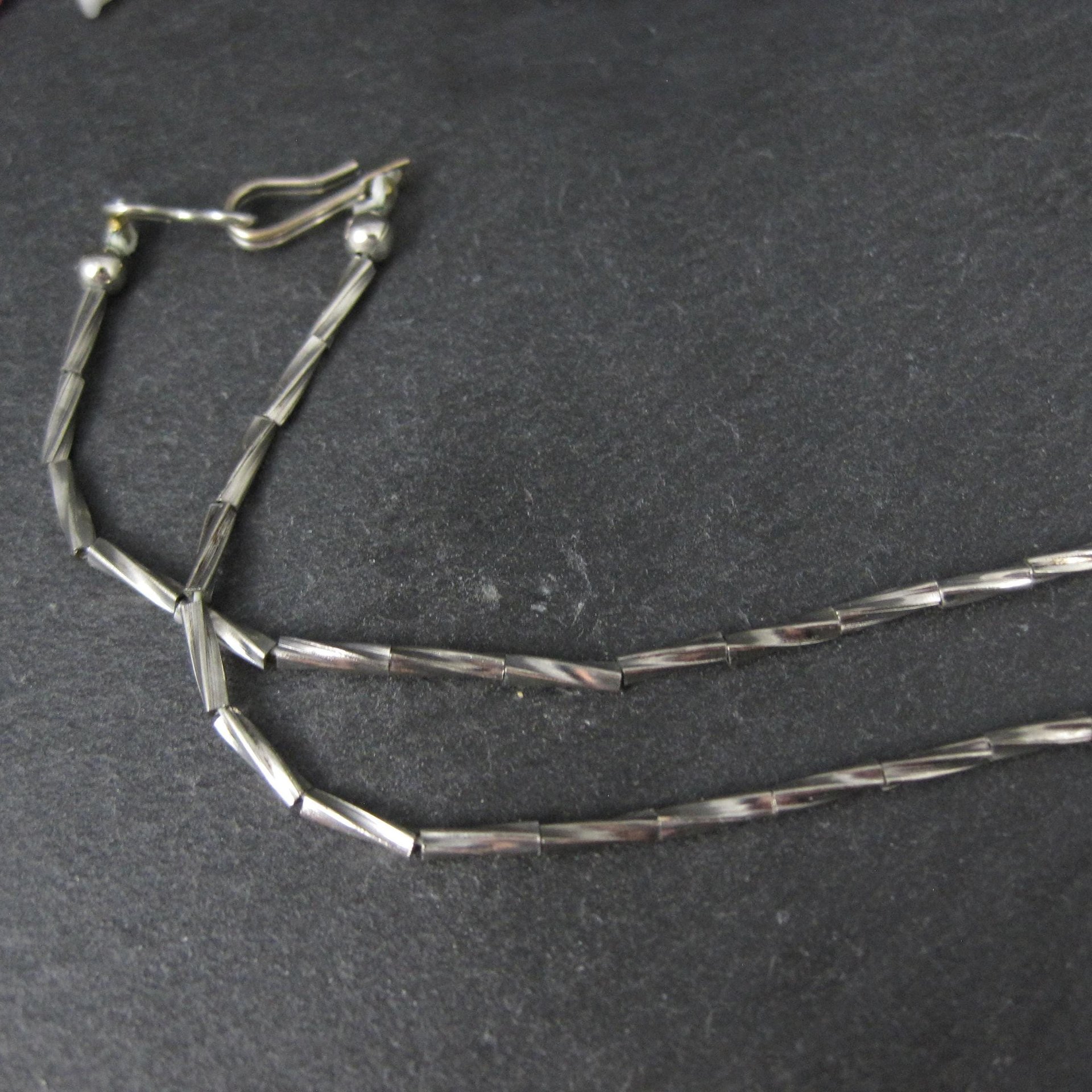 Estate Southwestern Sterling Bird Fetish Liquid Silver Necklace 30 Inches