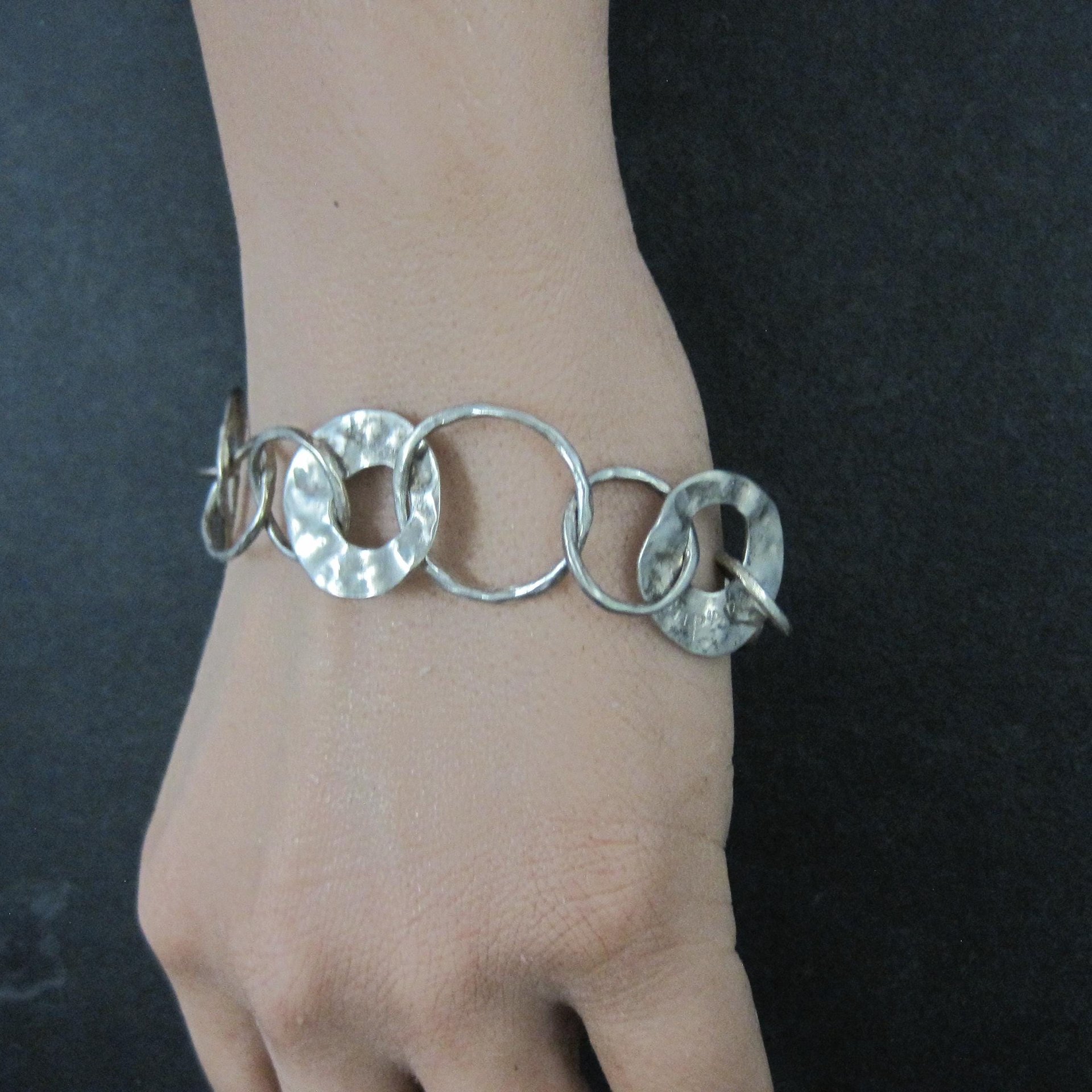 Vintage Hammered Circle Bracelet Sterling Silver 7.75"