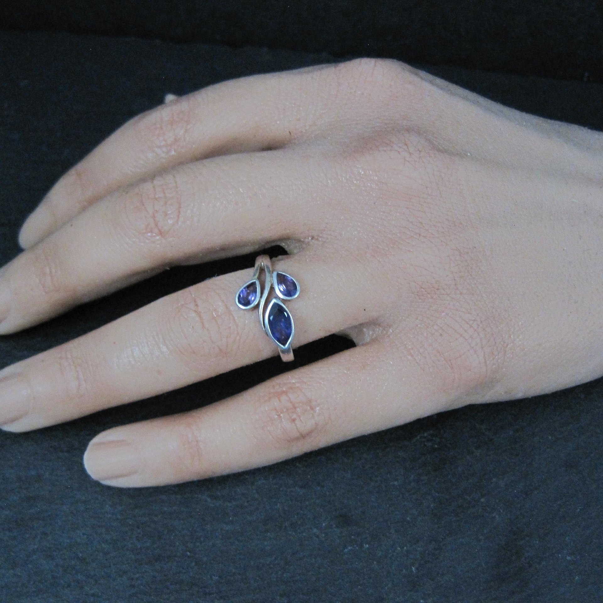 Sterling Silver Amethyst Ring Size 7 Estate Gemstone Jewelry