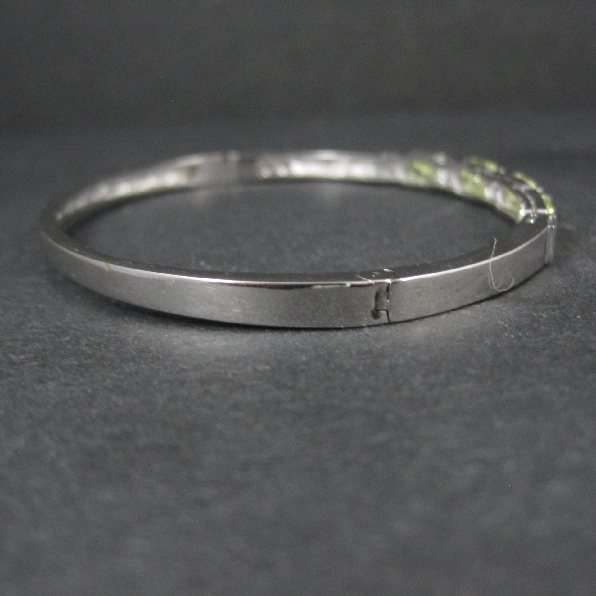 Sterling Silver Yellow Green Cz Bangle Bracelet 7 Inches