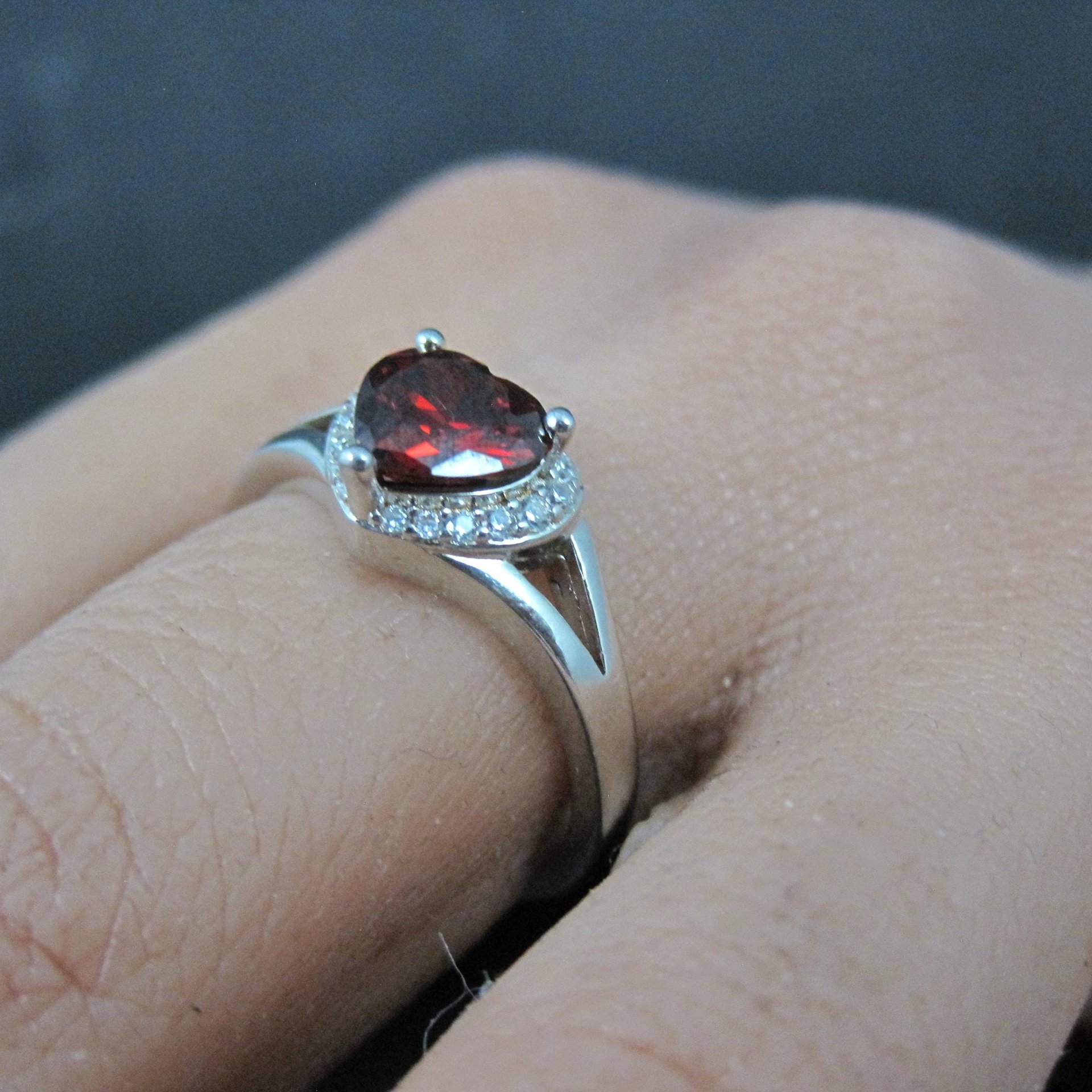 Sterling Silver Garnet Heart Ring Size 8