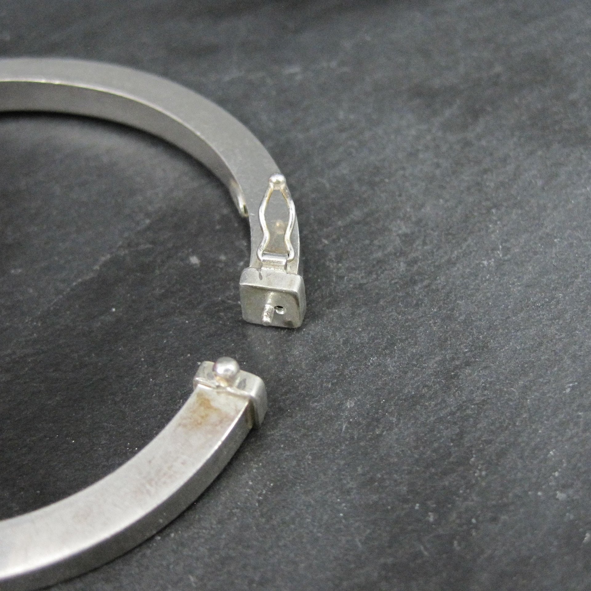 Vintage Italian Sterling Bangle Bracelet 6.75 Inches