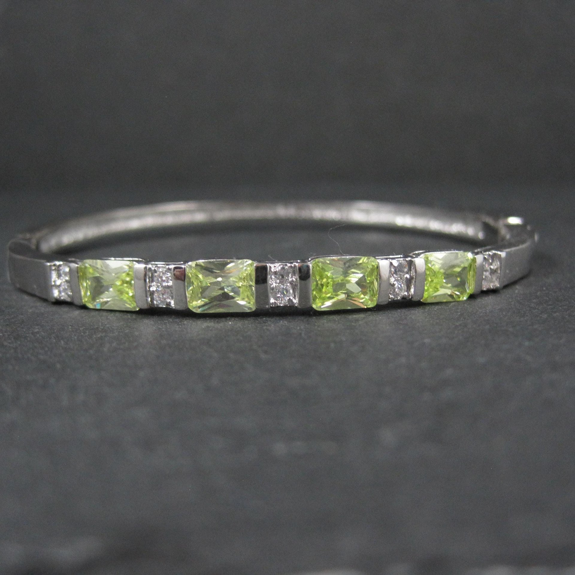 Sterling Silver Yellow Green Cz Bangle Bracelet 7 Inches