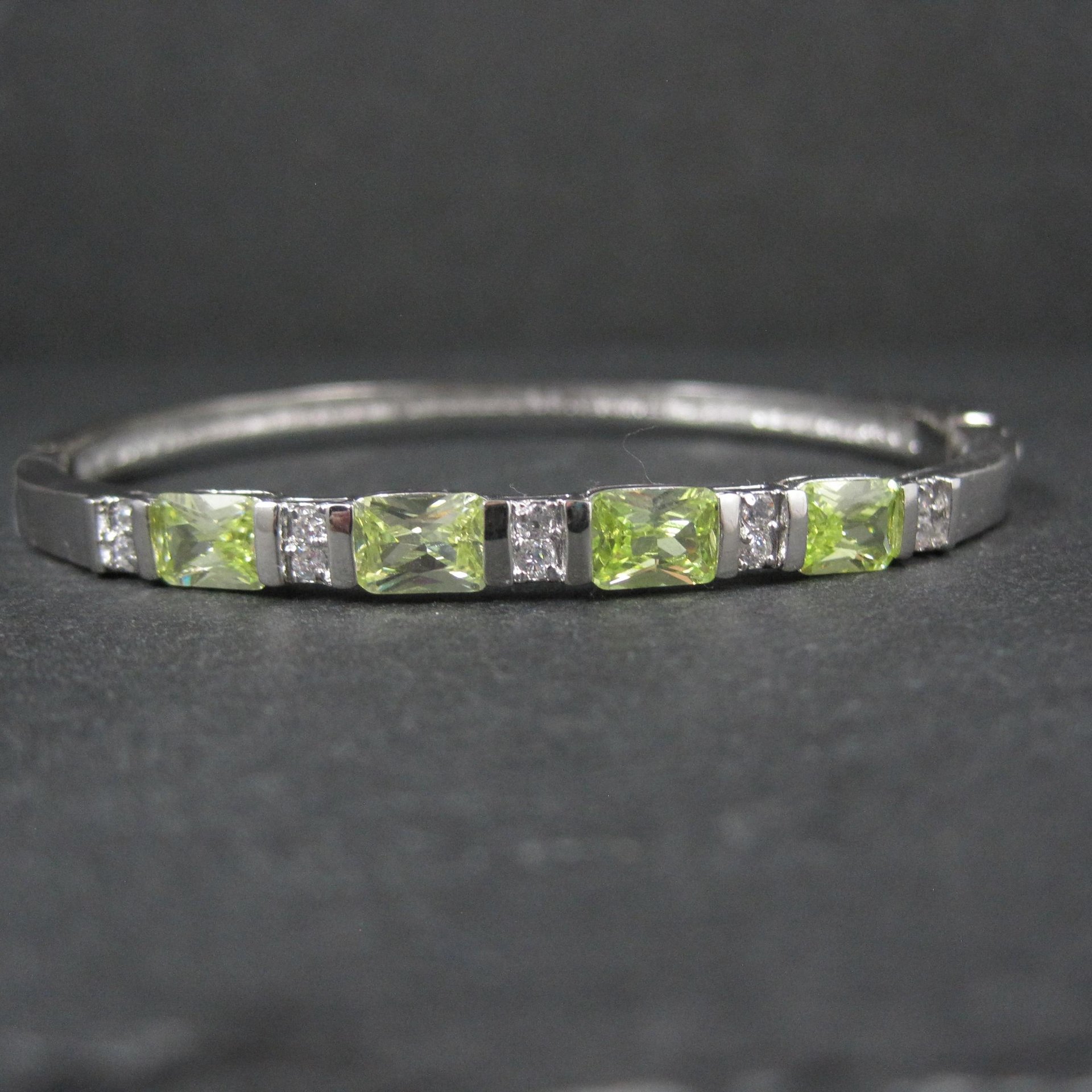 Sterling Silver Yellow Green Cz Bangle Bracelet 7 Inches