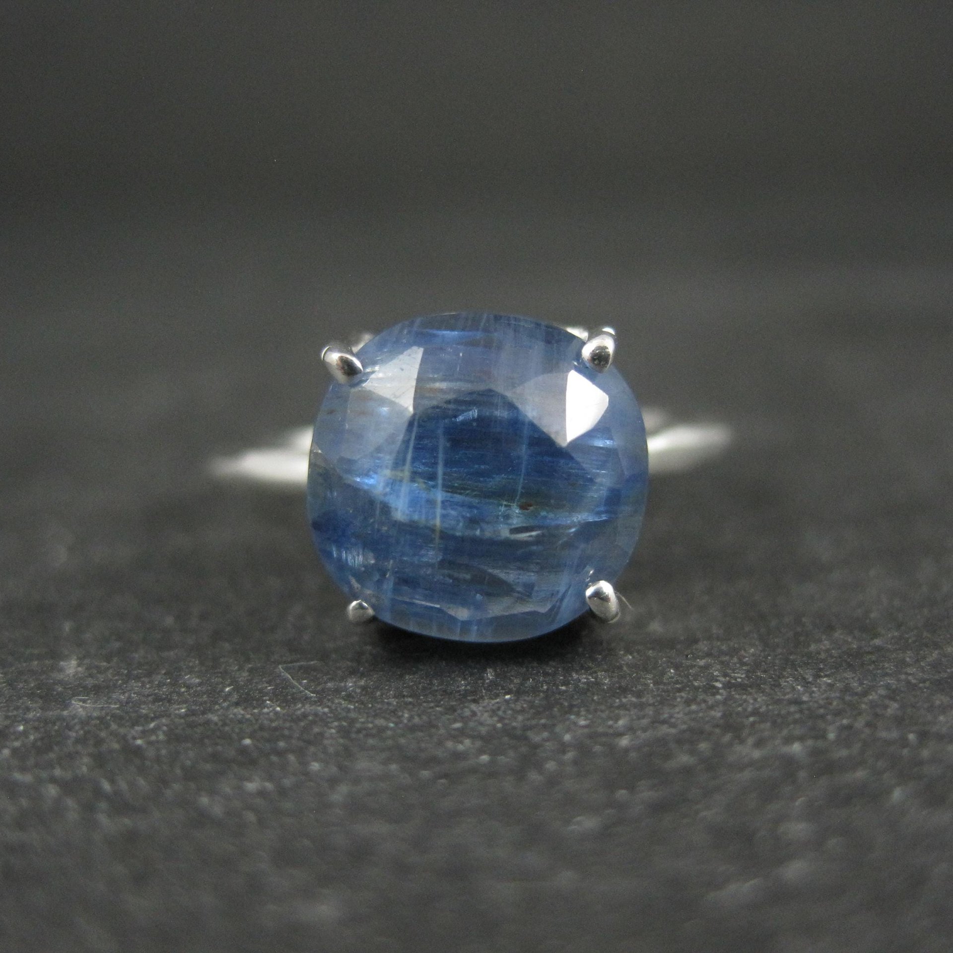 Sterling Silver Kyanite Solitaire Ring Size 6