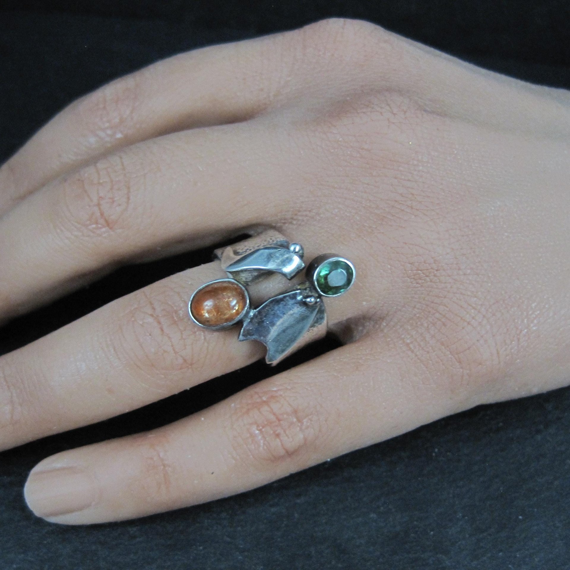 Vintage Sterling Silver Sunstone Emerald Ring Size 6 One of a Kind