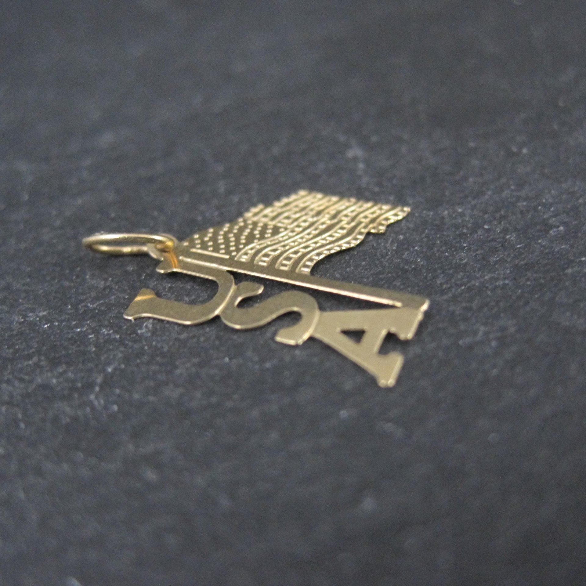 Dainty 14K USA Flag Pendant Charm Vintage Estate