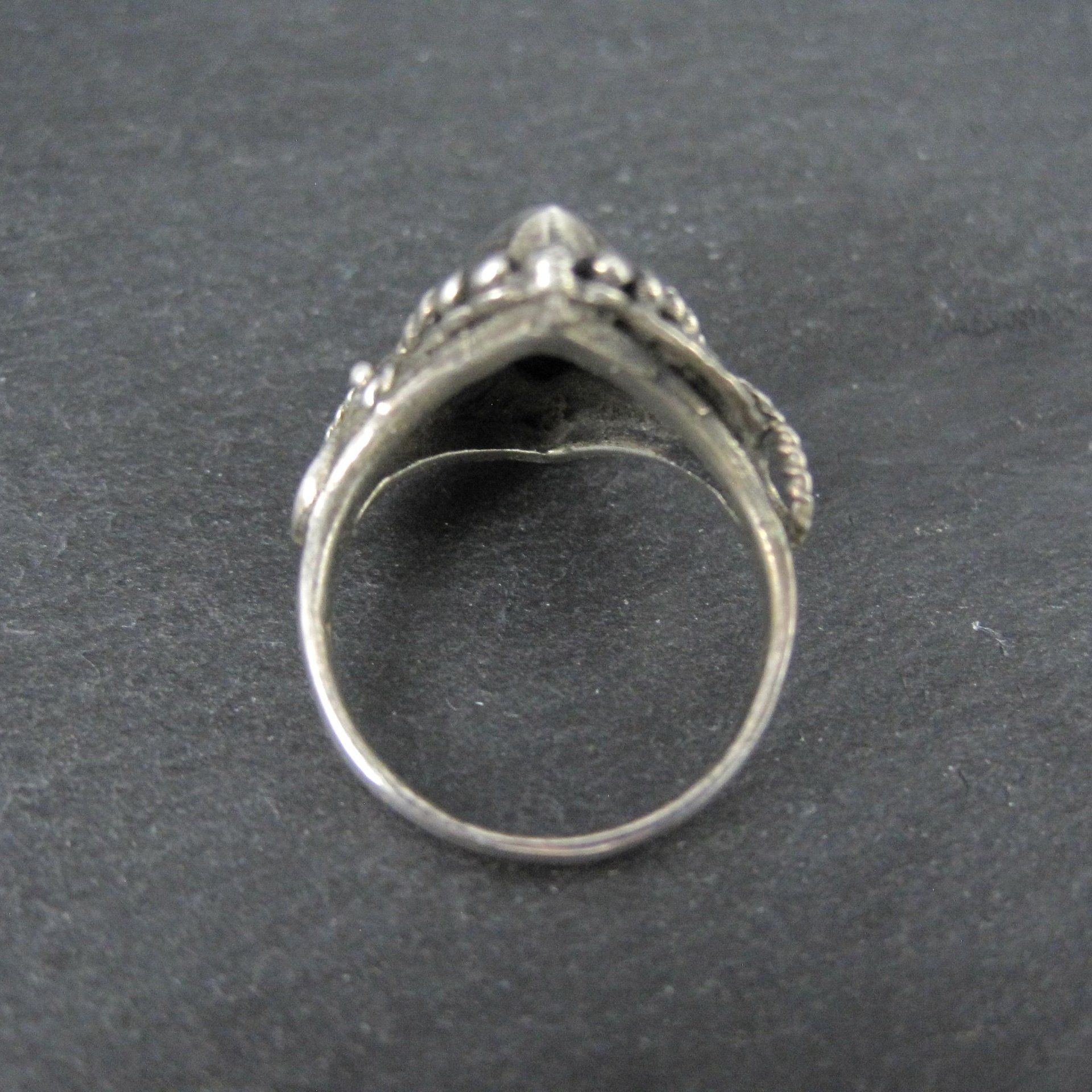 Vintage Sterling Silver Onyx Leaf Ring Size 6