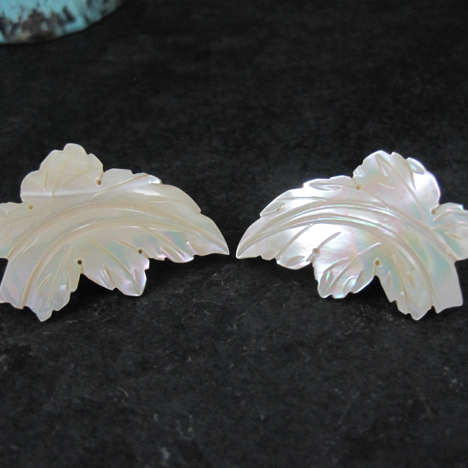 Vintage Mother of Pearl Leaf Earrings Screw Back