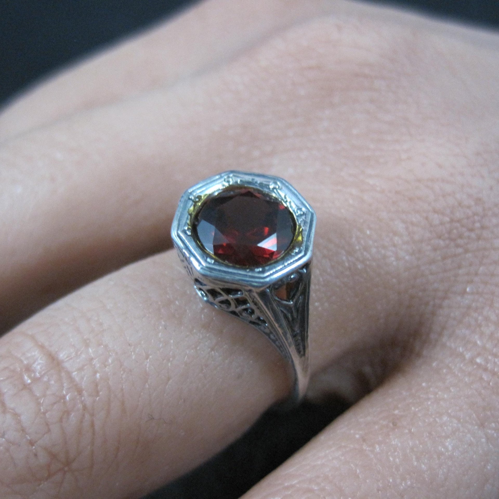 Vintage Filigree Garnet Solitaire Ring Size 5 Sterling Silver