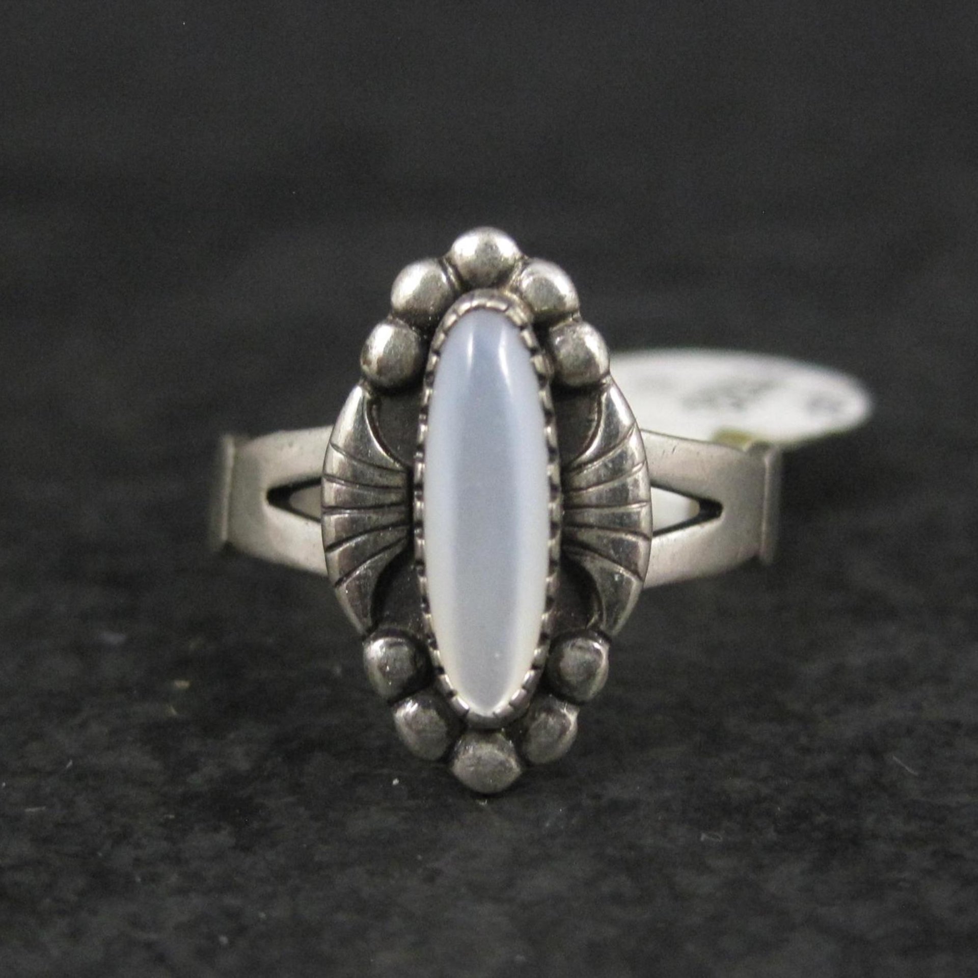Vintage Southwestern Sterling Mother of Pearl Ring