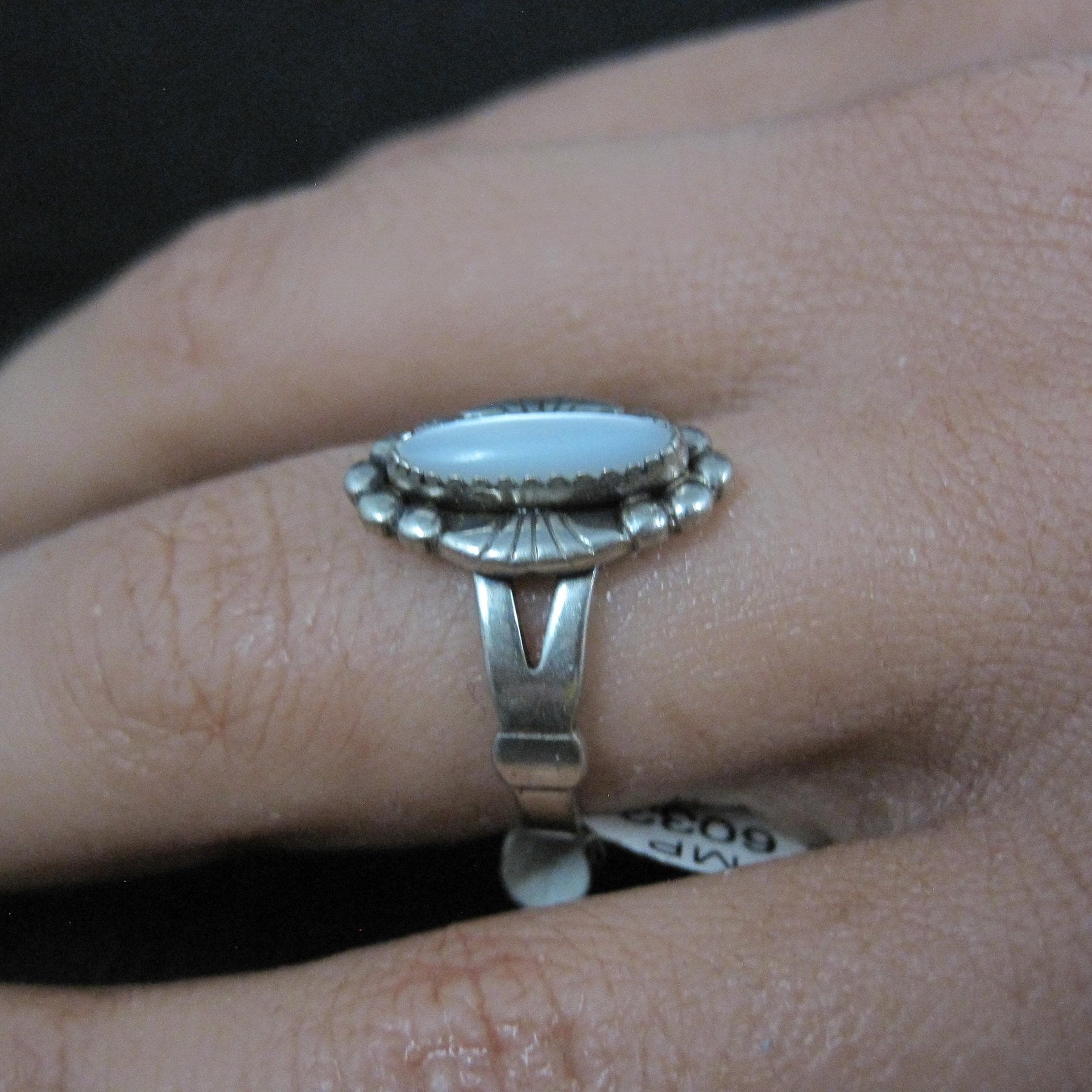 Vintage Southwestern Sterling Mother of Pearl Ring