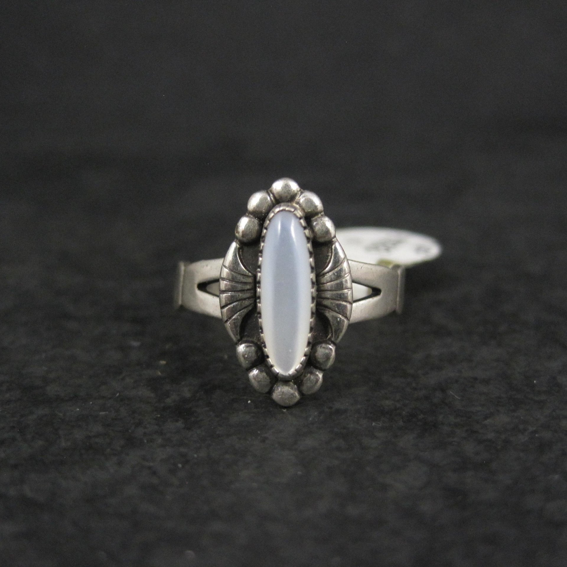 Vintage Southwestern Sterling Mother of Pearl Ring