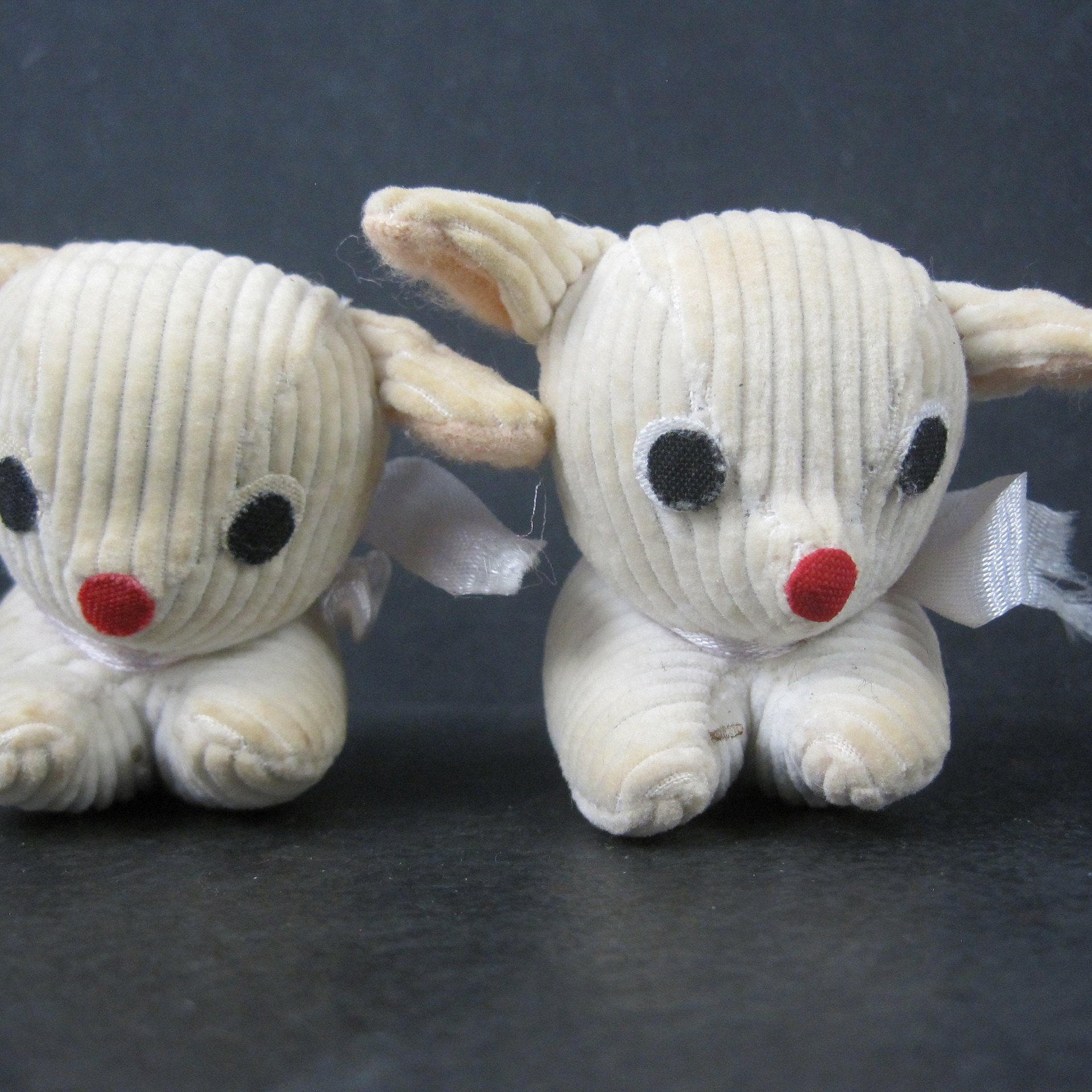 Vintage 2 Tiny Corduroy Lambs Cotton & Cellulose