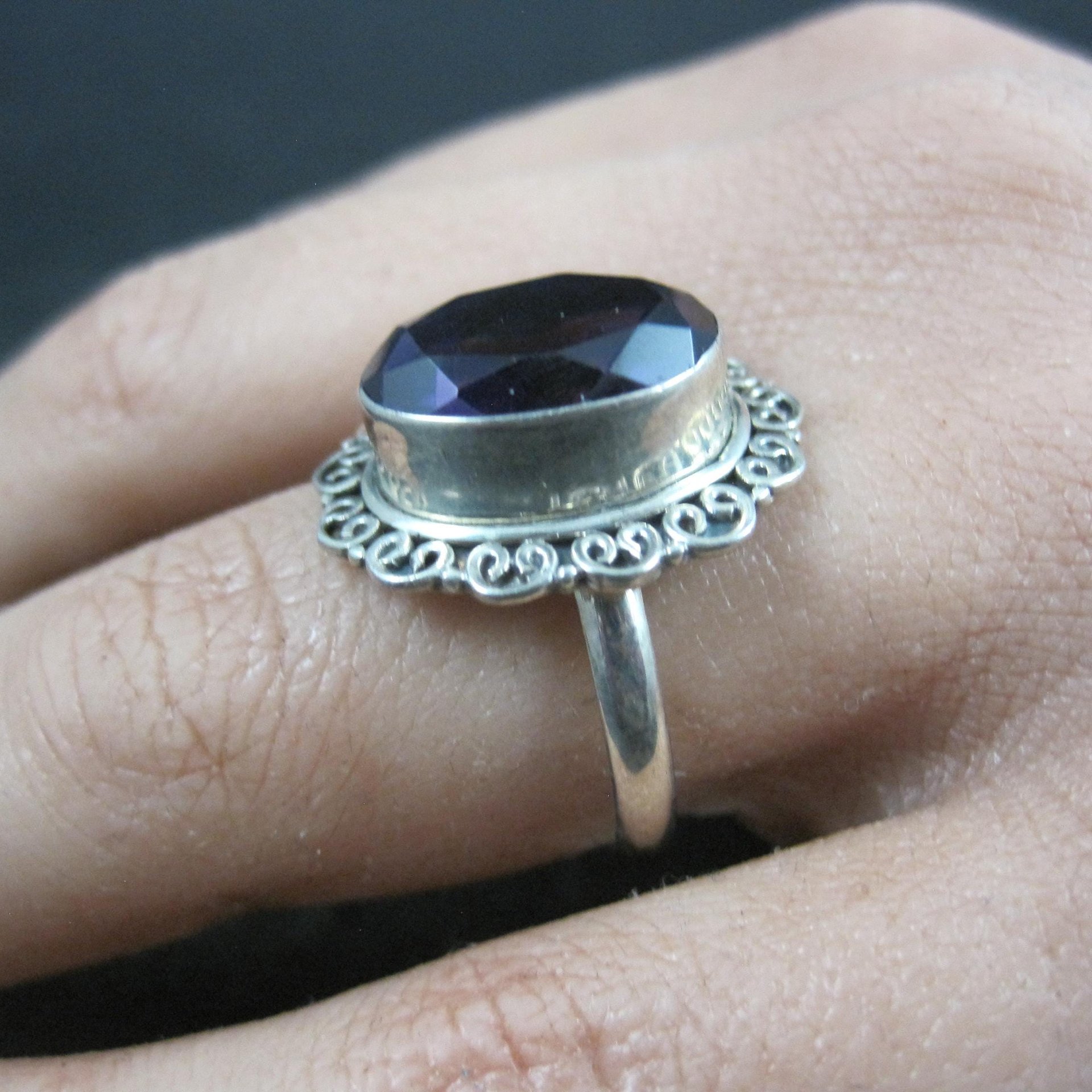 Sterling Silver Amethyst Ring Size 8 Estate Jewelry
