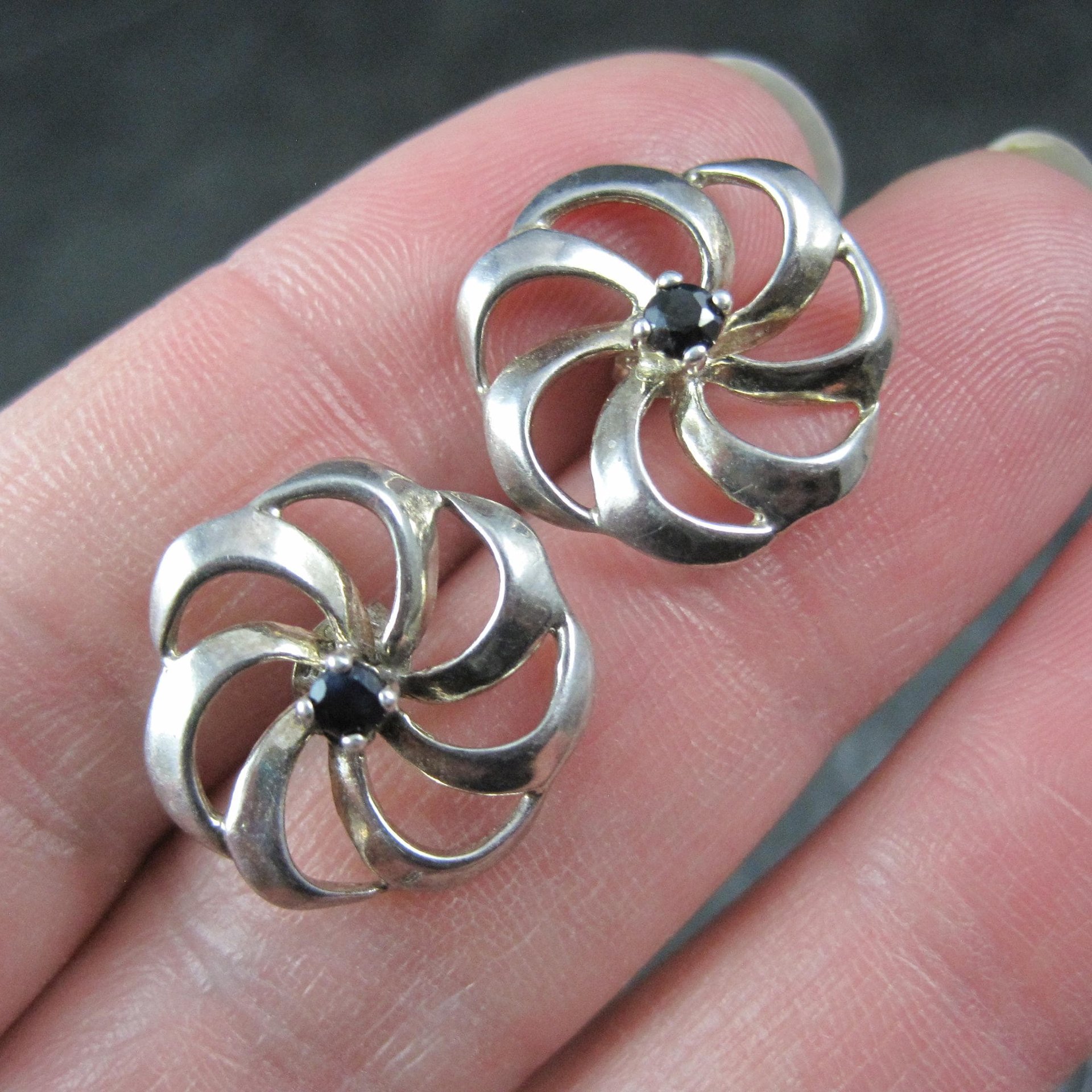 Vintage Black Spinel Flower Earrings 5/8" Sterling Silver