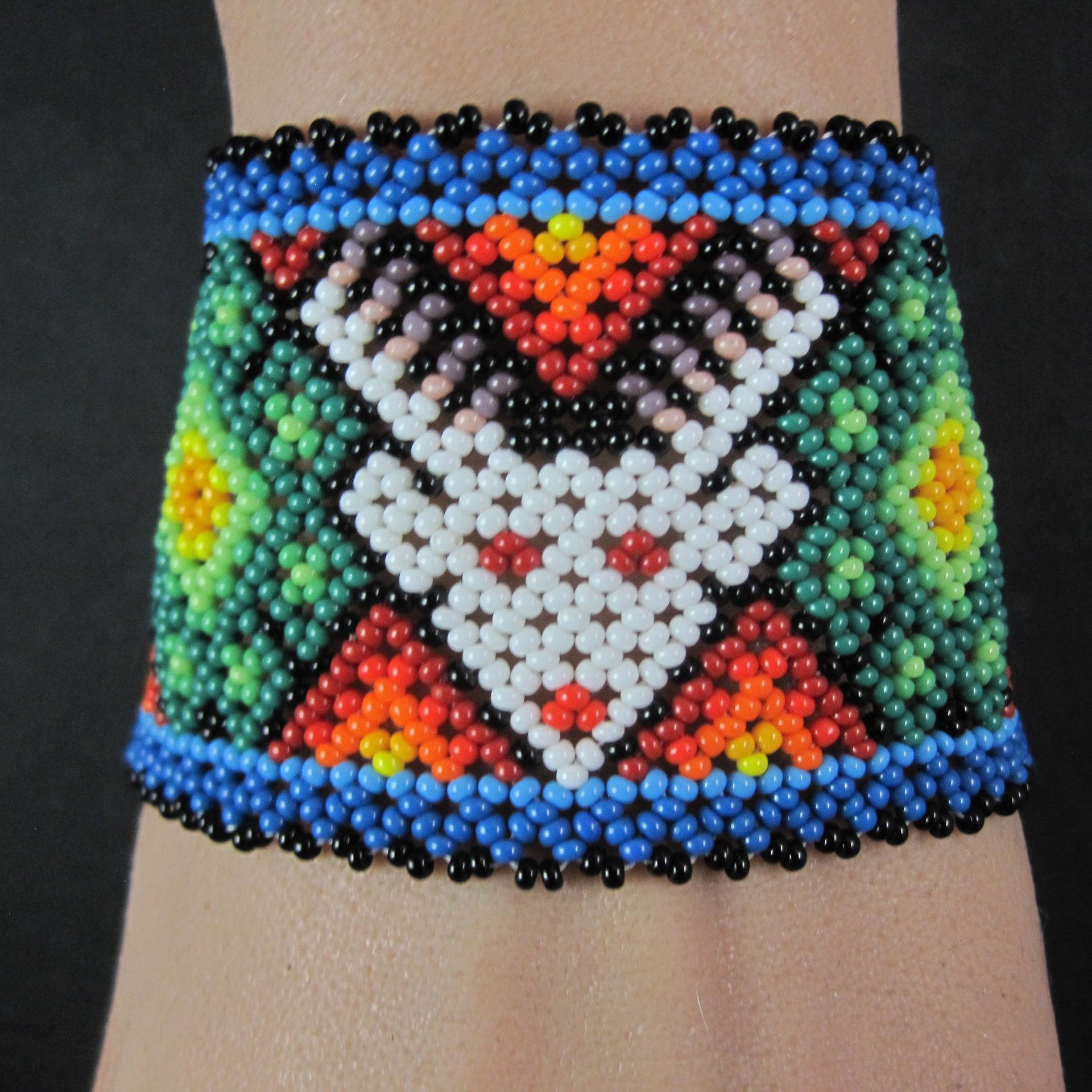 Vintage Loom Beaded Deer Bracelet 7"