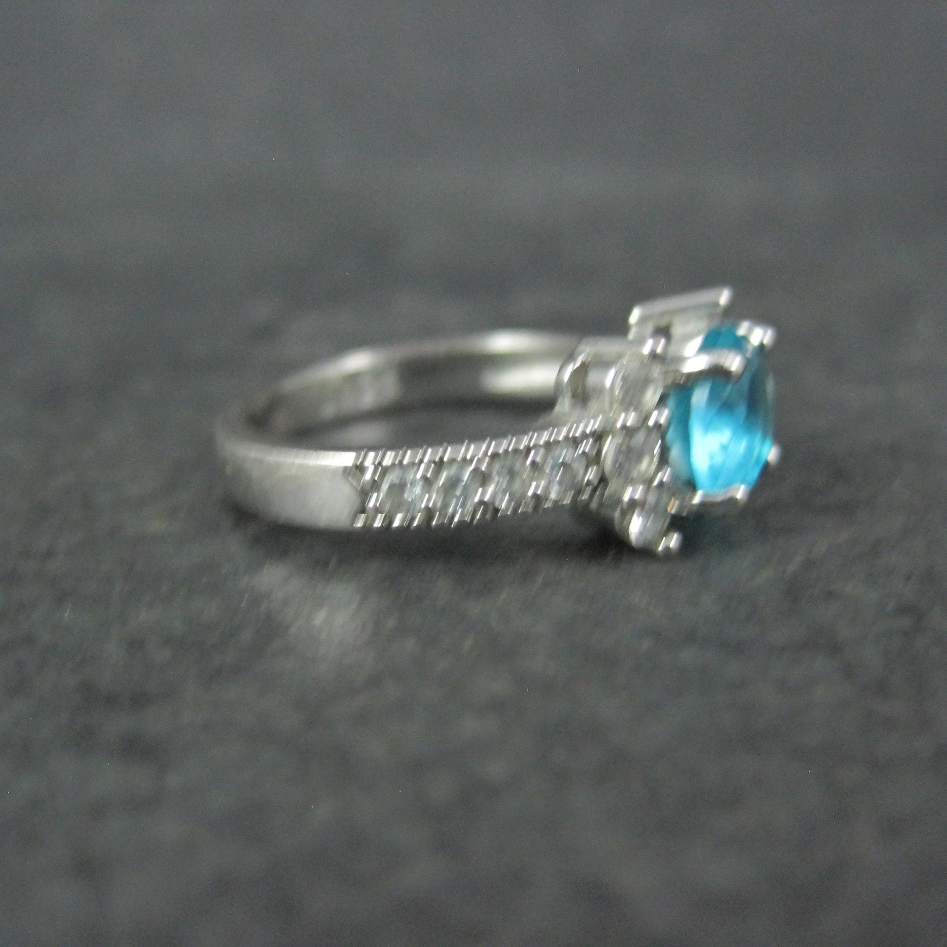 Estate Sterling Blue Cubic Zirconia Ring Size 6