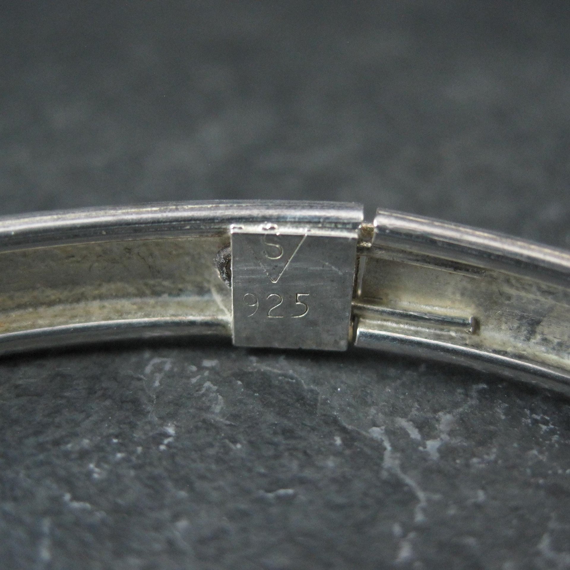Vintage Diamond Cut Sterling Bangle Bracelet 6.75 Inches