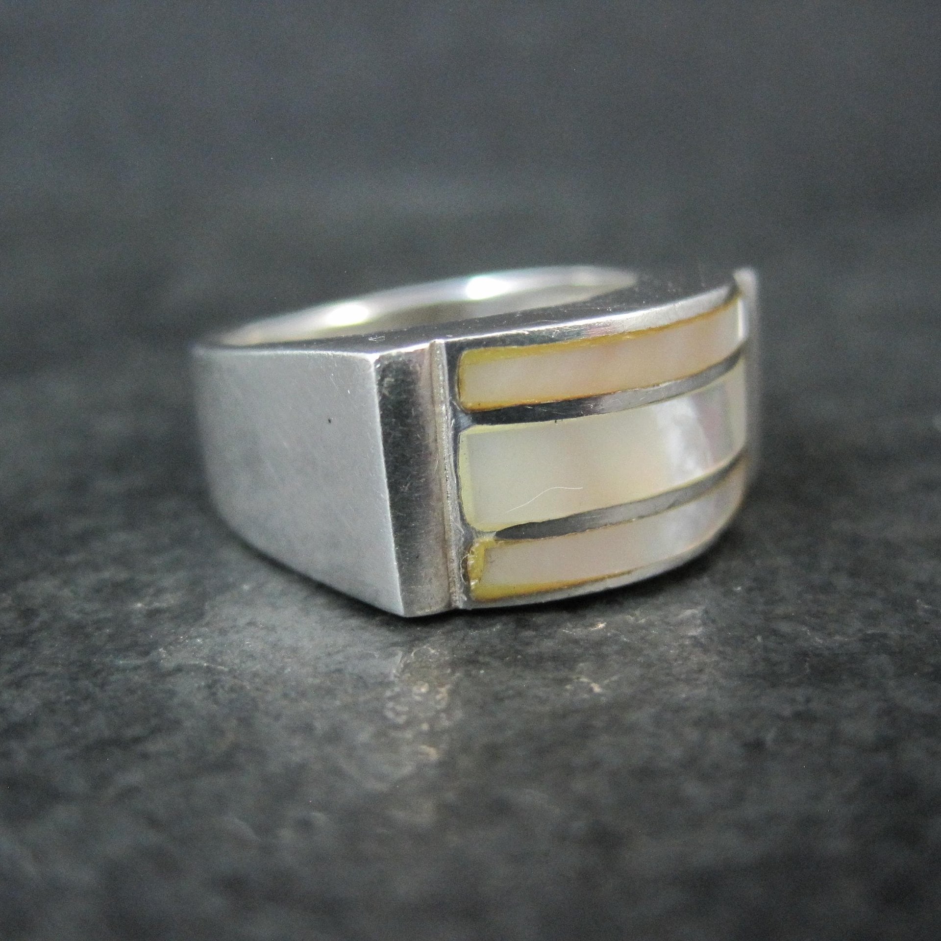 Vintage Sterling Mother of Pearl Inlay Ring Size 7