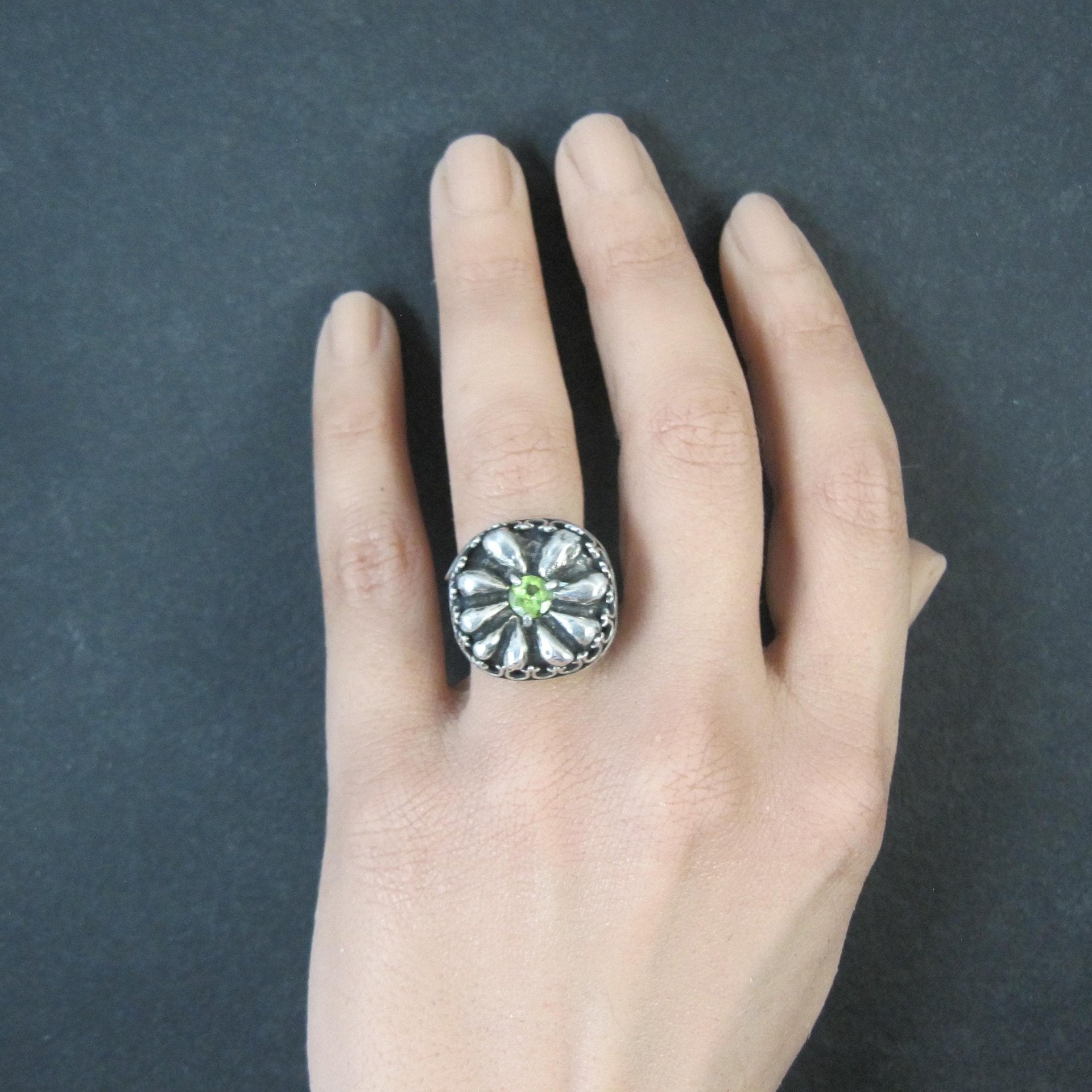 Vintage Sterling Peridot Flower Ring Size 6 Estate Silver