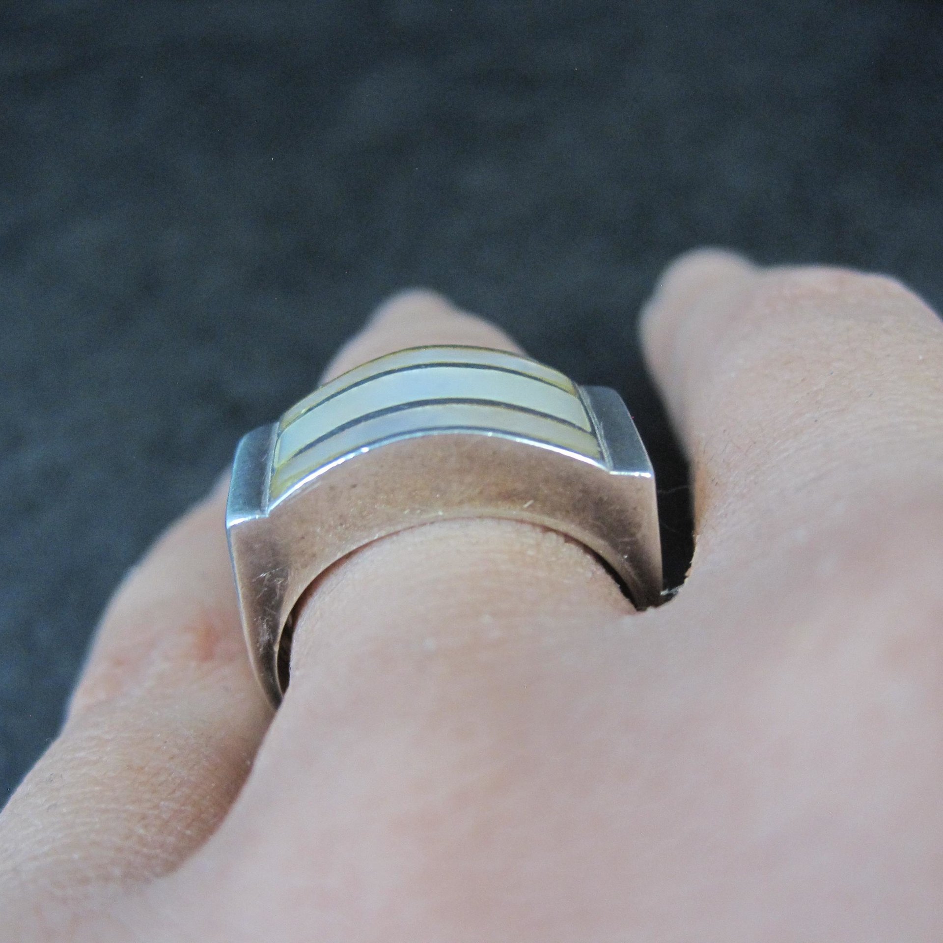 Vintage Sterling Mother of Pearl Inlay Ring Size 7