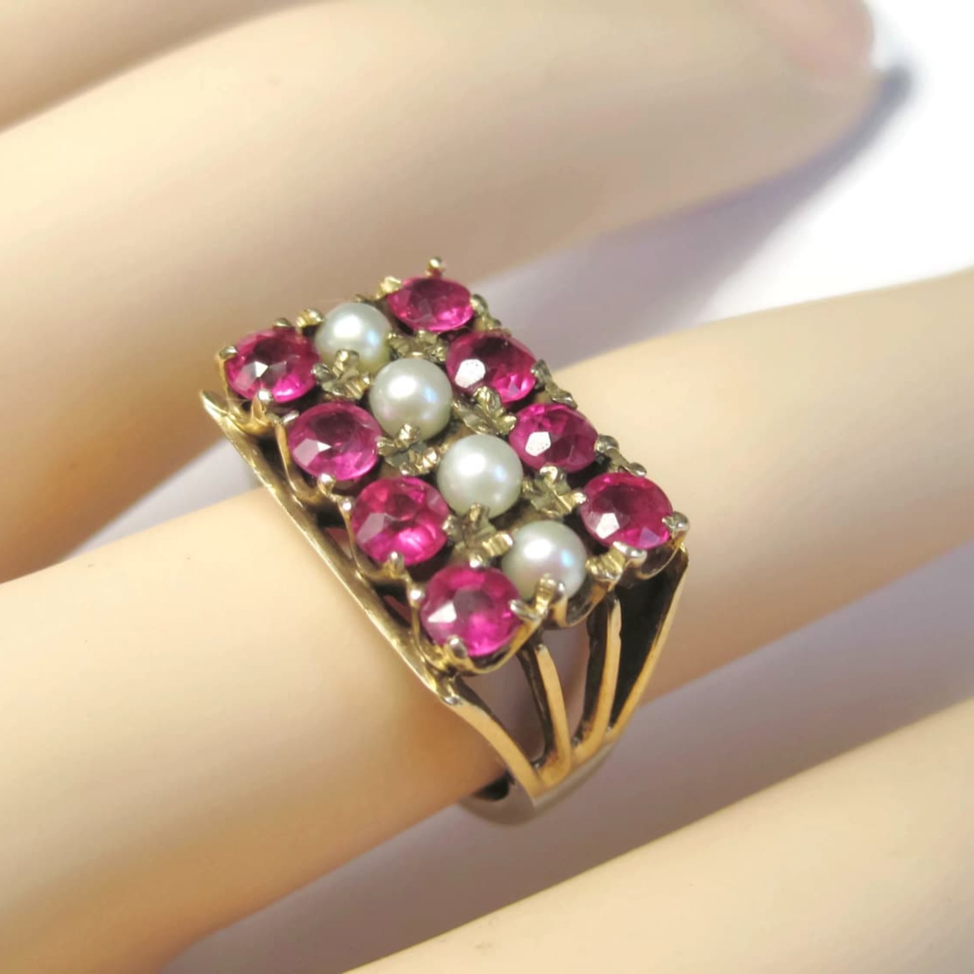 Antique 10K Ruby and Pearl Ring Size 6