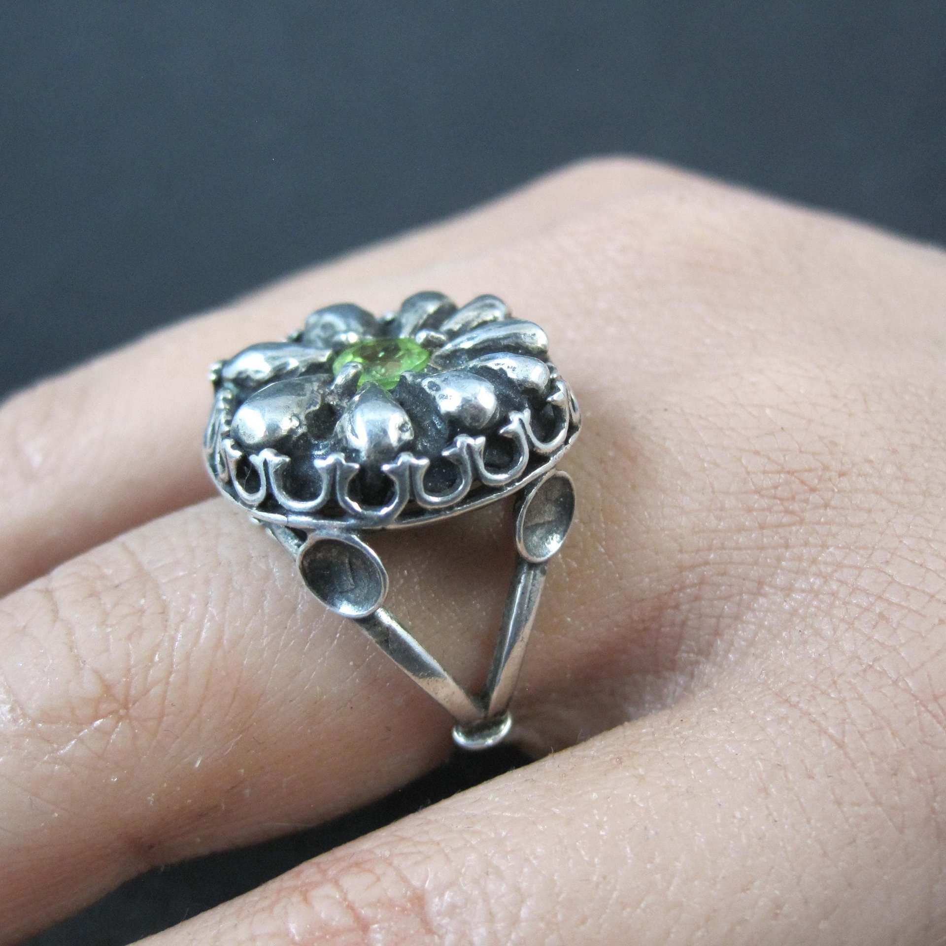 Vintage Sterling Peridot Flower Ring Size 6 Estate Silver