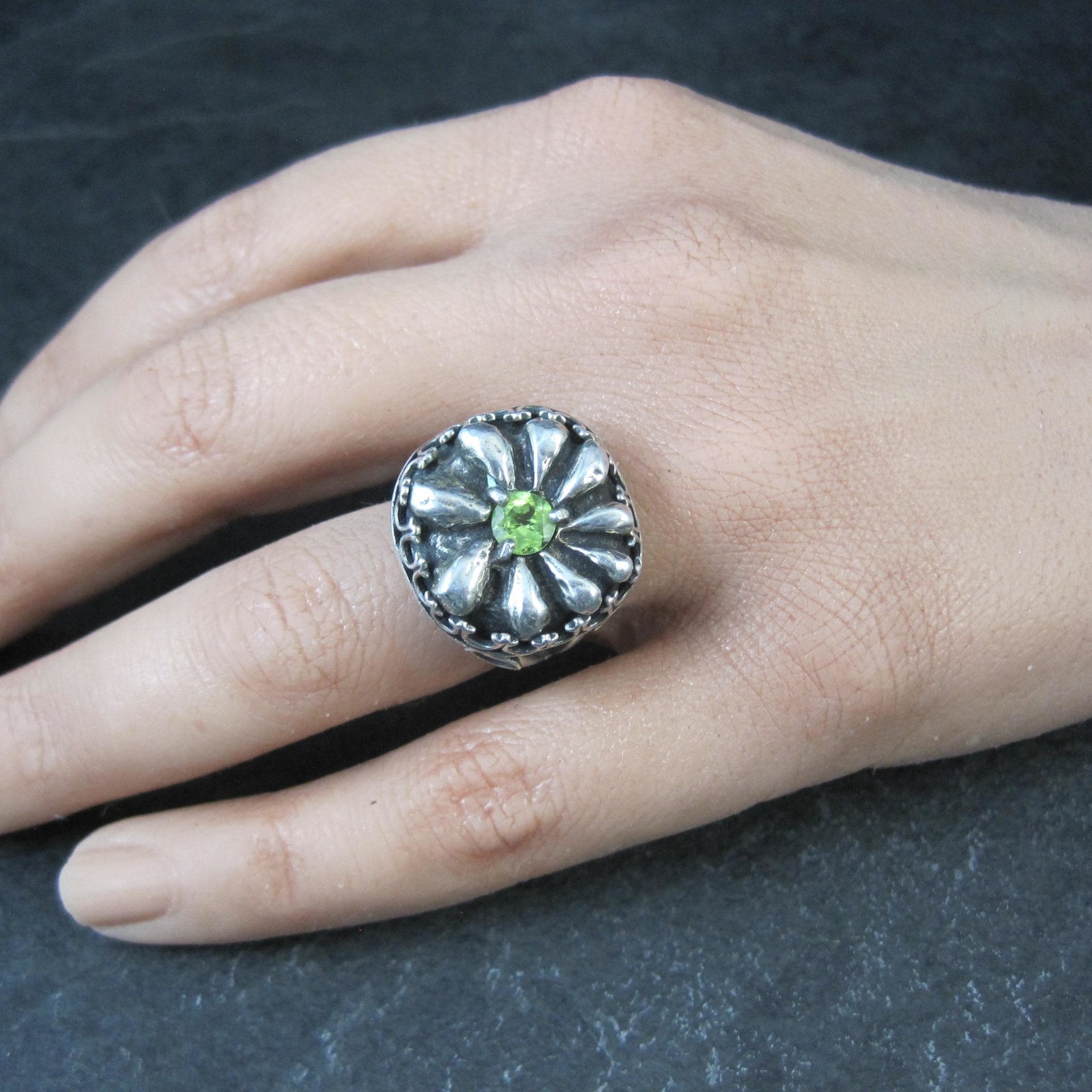 Vintage Sterling Peridot Flower Ring Size 6 Estate Silver