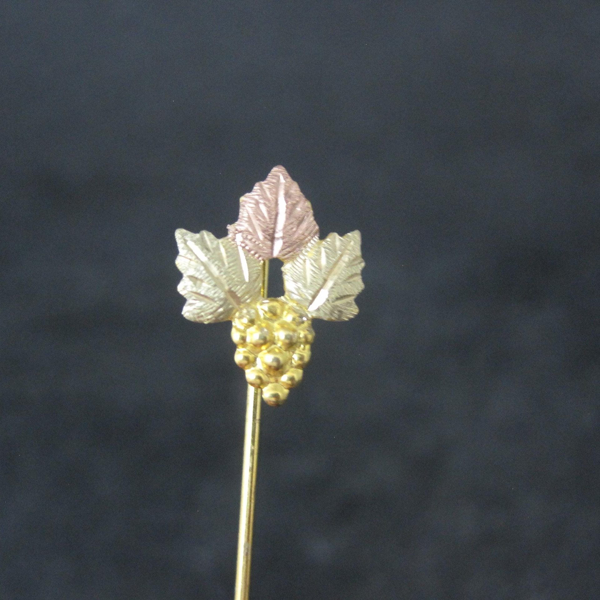 Vintage Landstroms Black Hills Gold Stick Pin 10K/12K