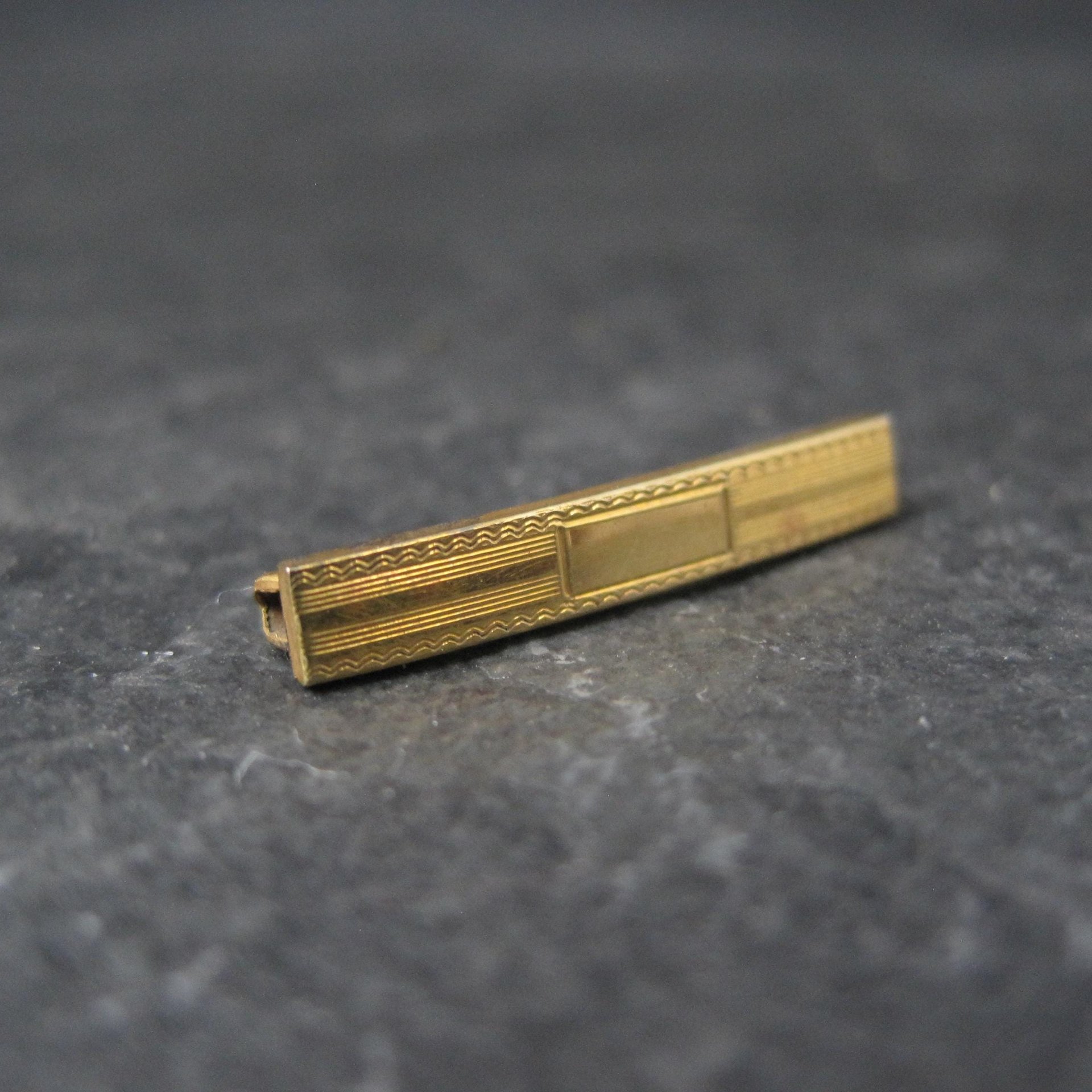Tiny 1940s 10K Bar Pin Hayward NOS