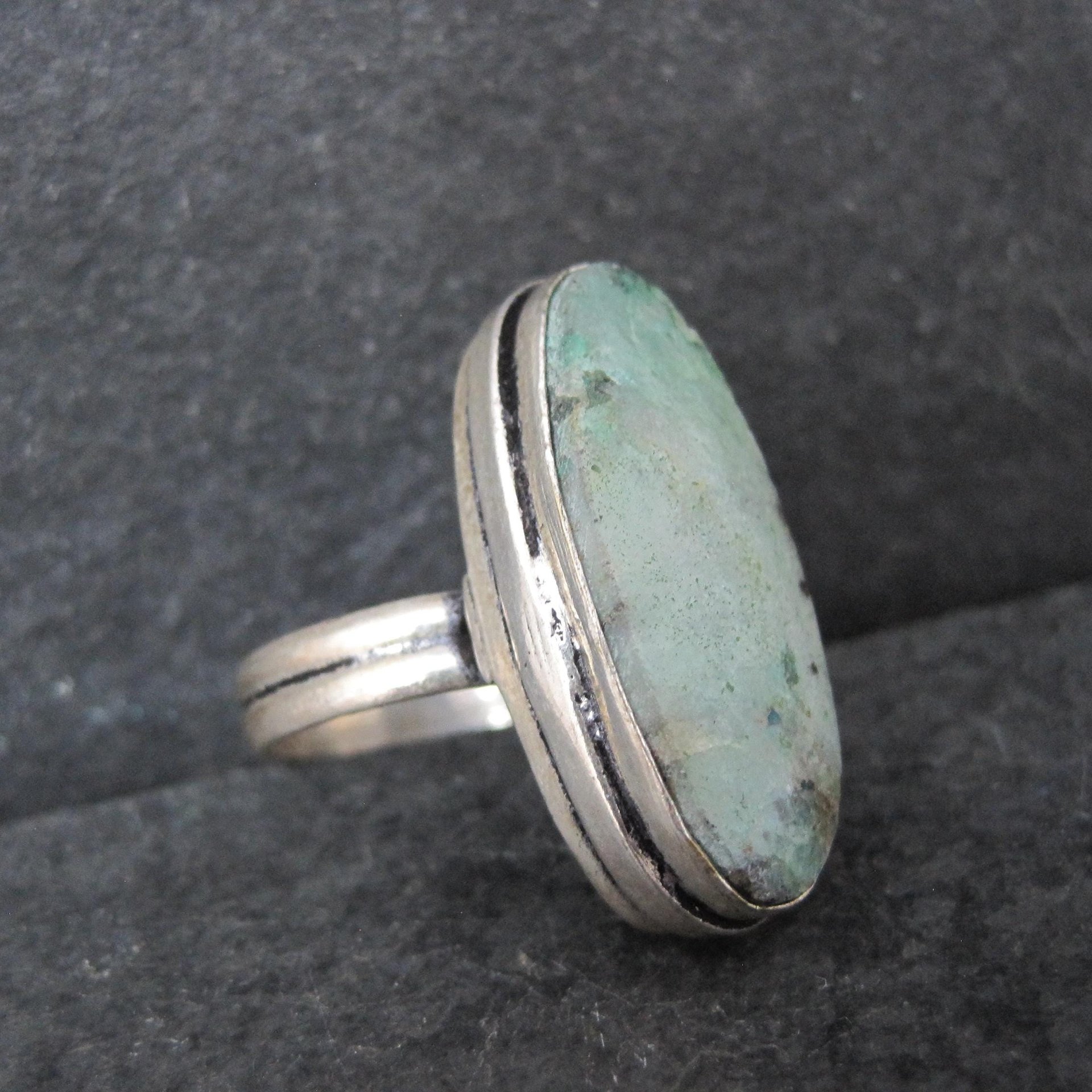 Vintage Sterling Silver Green Stone Ring Size 8