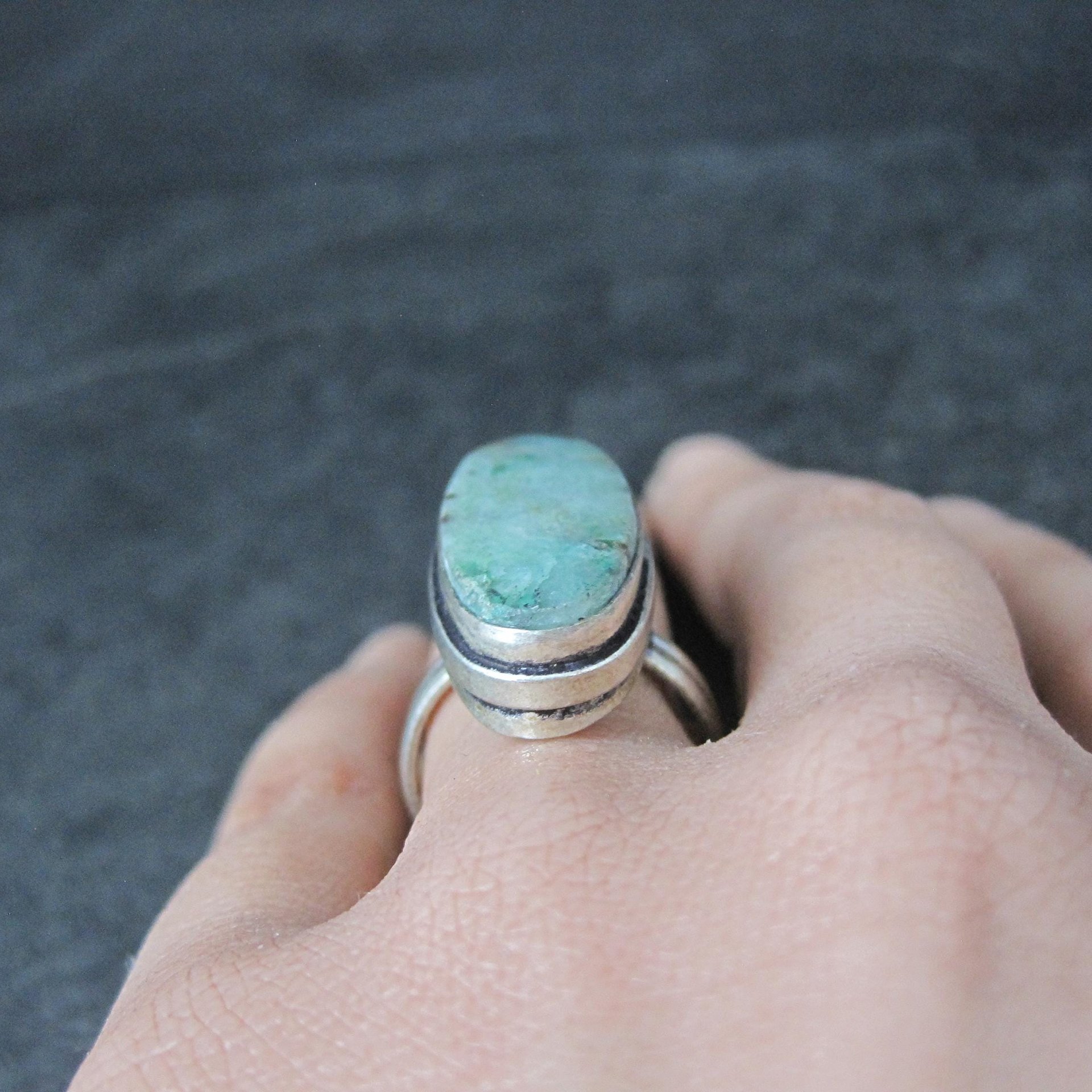 Vintage Sterling Silver Green Stone Ring Size 8