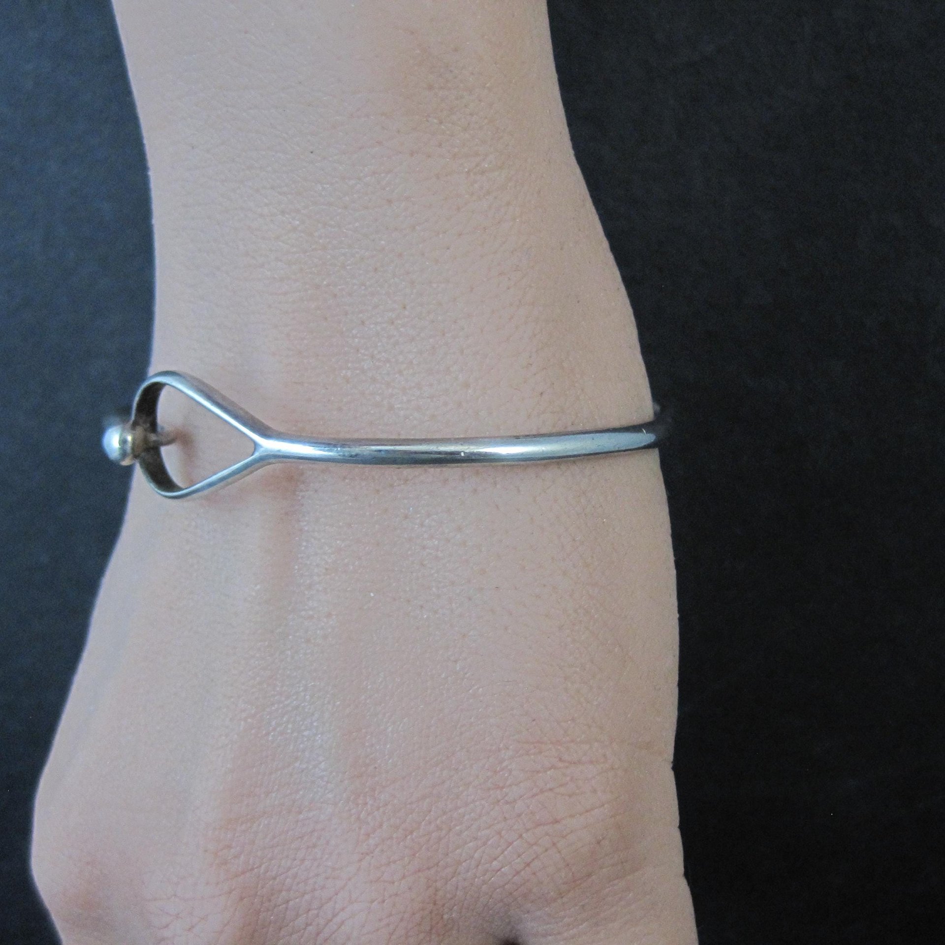 Vintage Sterling Silver Bangle Bracelet Eye & Hook Clasp 7.25"