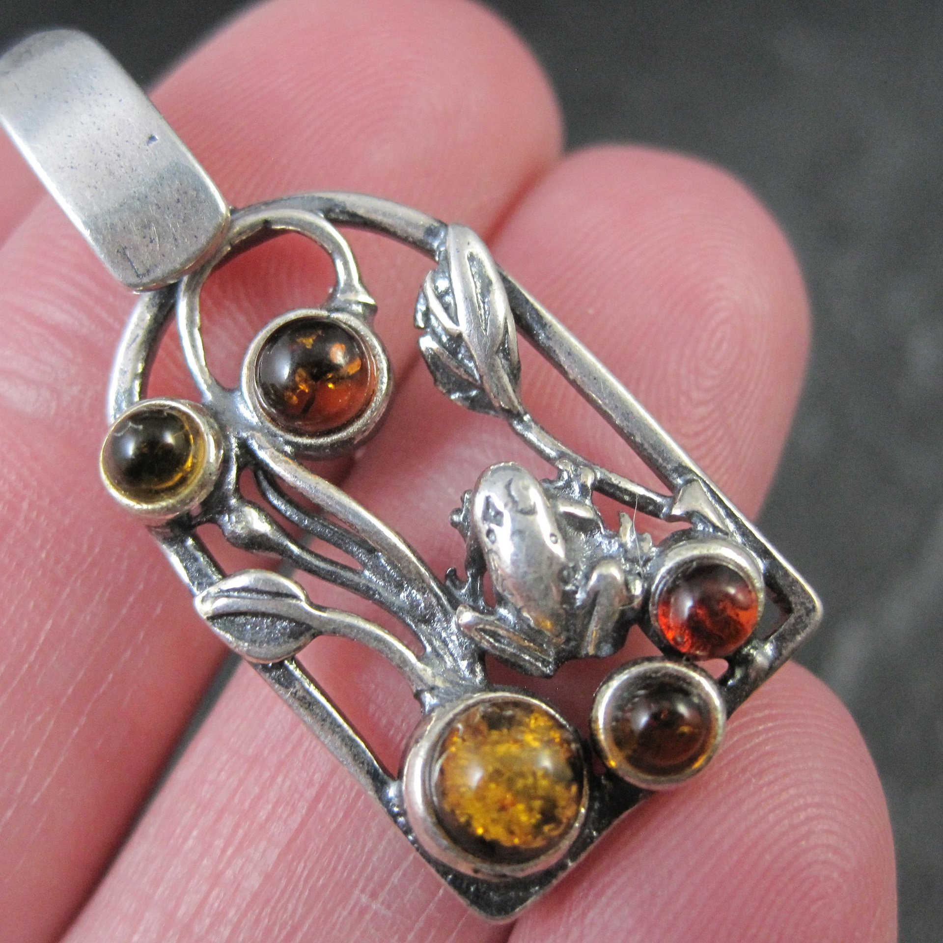 Vintage Sterling Silver Amber Frog Pendant
