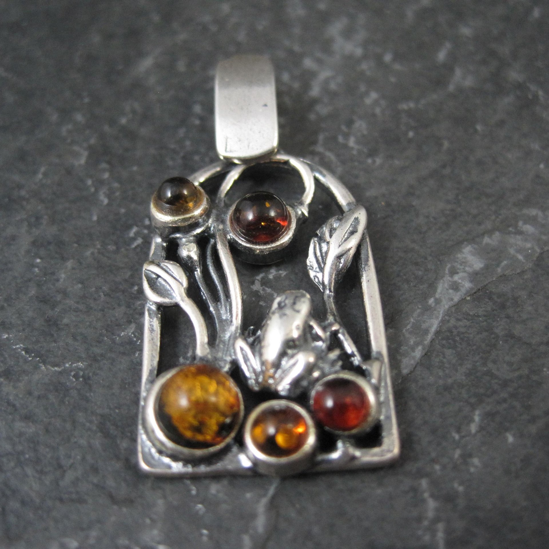 Vintage Sterling Silver Amber Frog Pendant