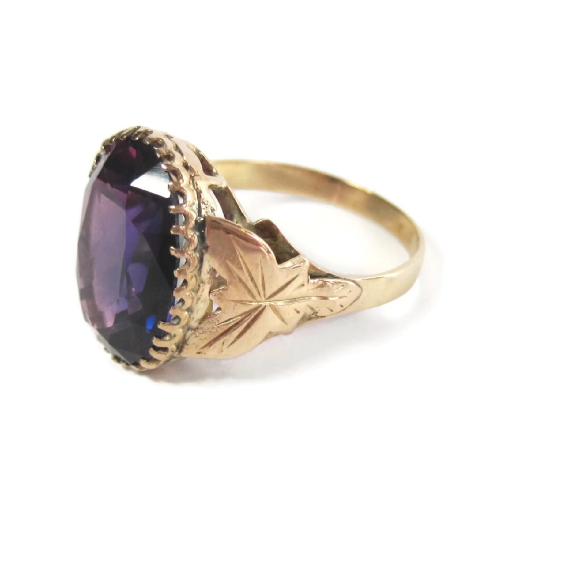 Antique 14K 8.10 Carat Purple Sapphire Ring Size 10.5