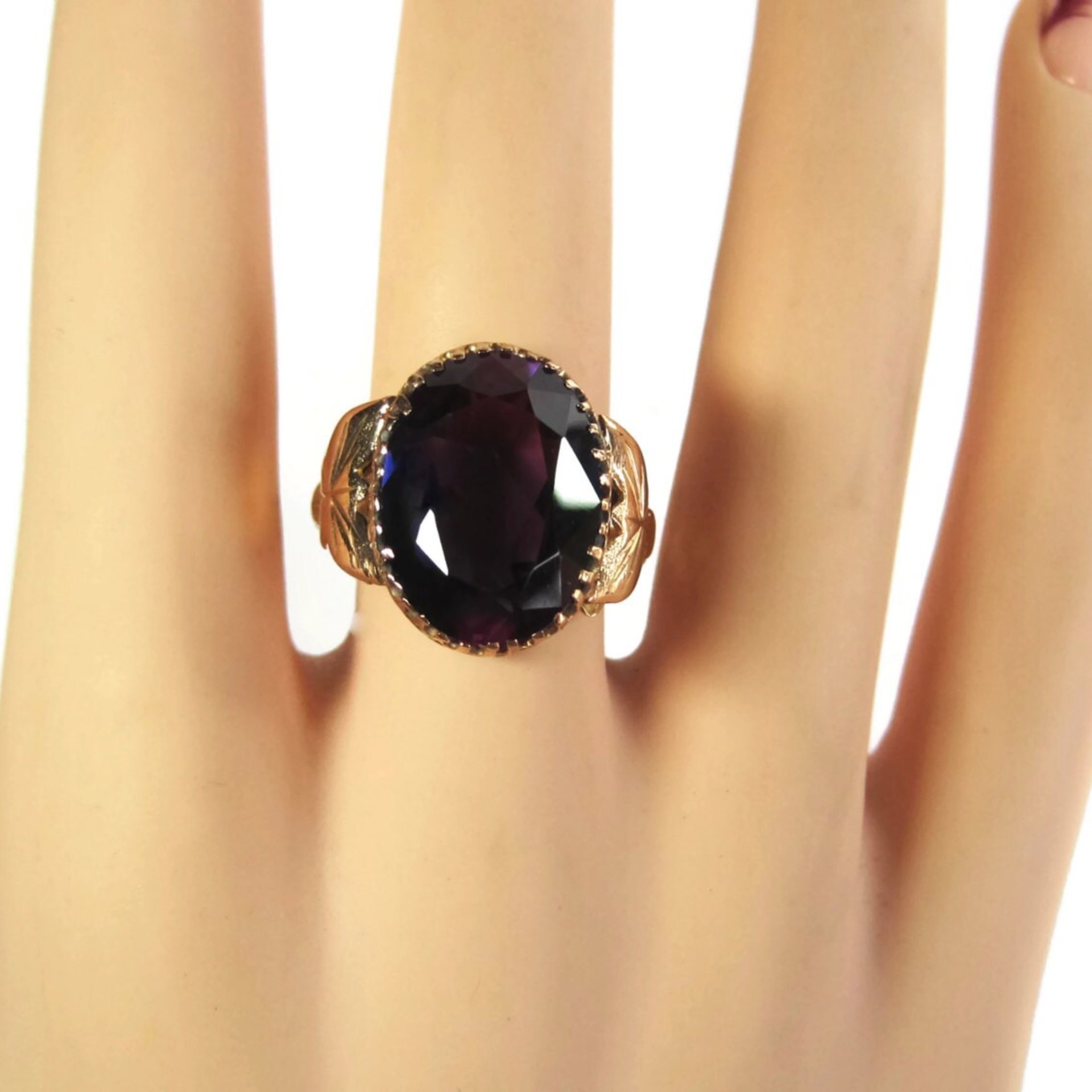 Antique 14K 8.10 Carat Purple Sapphire Ring Size 10.5