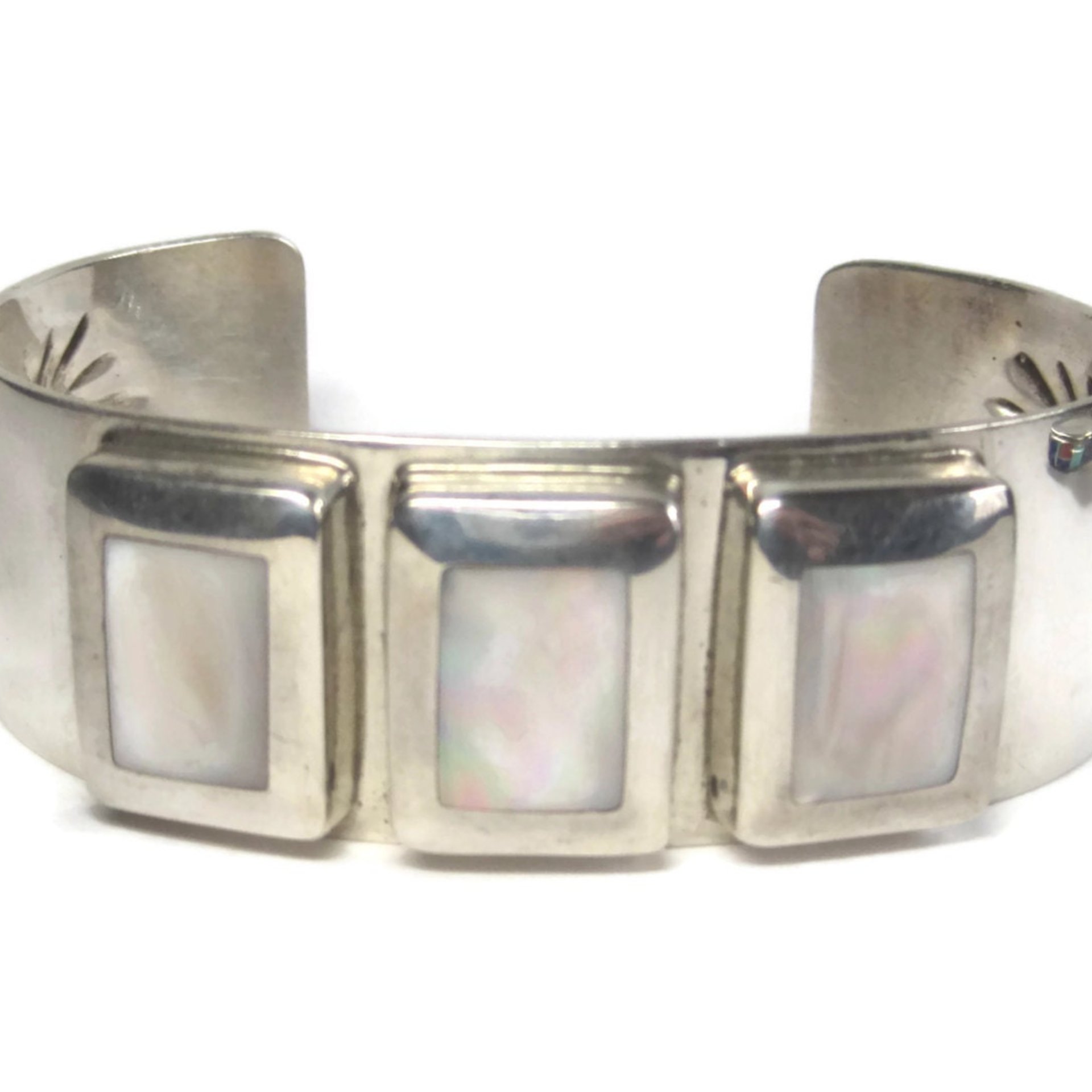 Mother of Pearl Cuff Bracelet 7 Inches