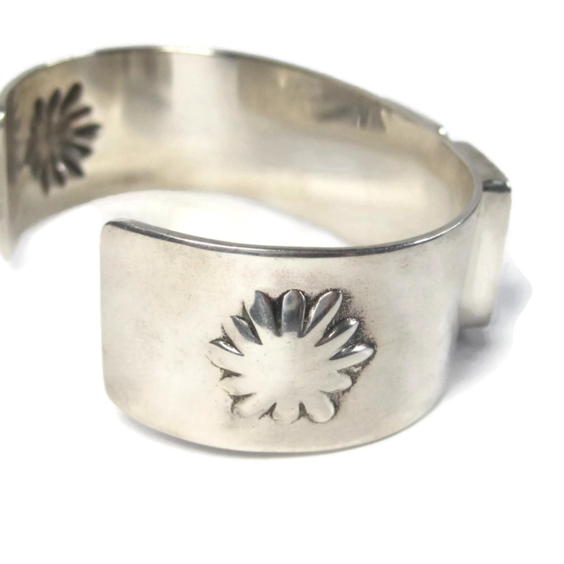 Mother of Pearl Cuff Bracelet 7 Inches