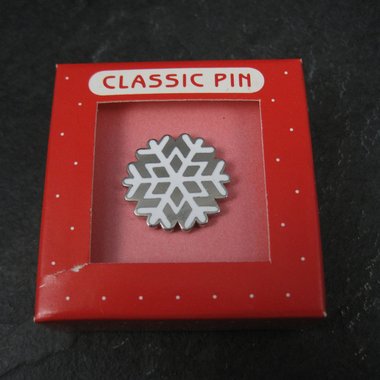 1987 Hallmark Cloisonne Snowflake Pin NOS