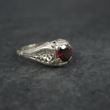14K White Gold Art Deco Filigree Garnet Ring Size 5