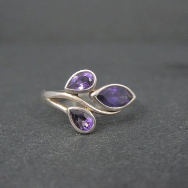 Sterling Silver Amethyst Ring Size 7 Estate Gemstone Jewelry