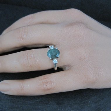 Sterling Silver Emerald and Goshenite Ring Size 6