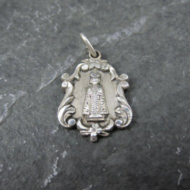 Vintage Catholic Sacred Heart Medal Pendant Charm Creed Sterling